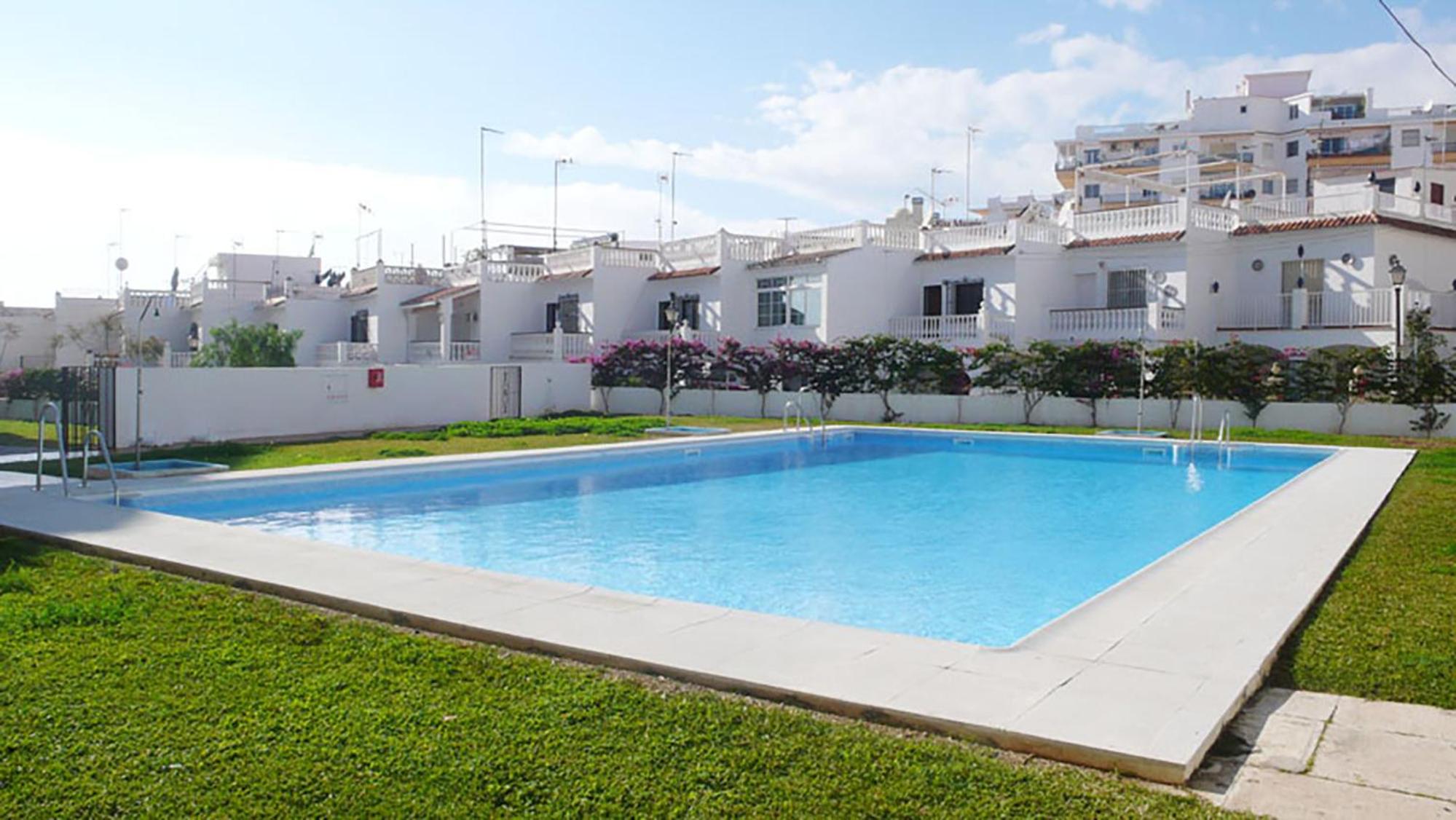 Hotel Edf Delfin 2/5 - Image 1