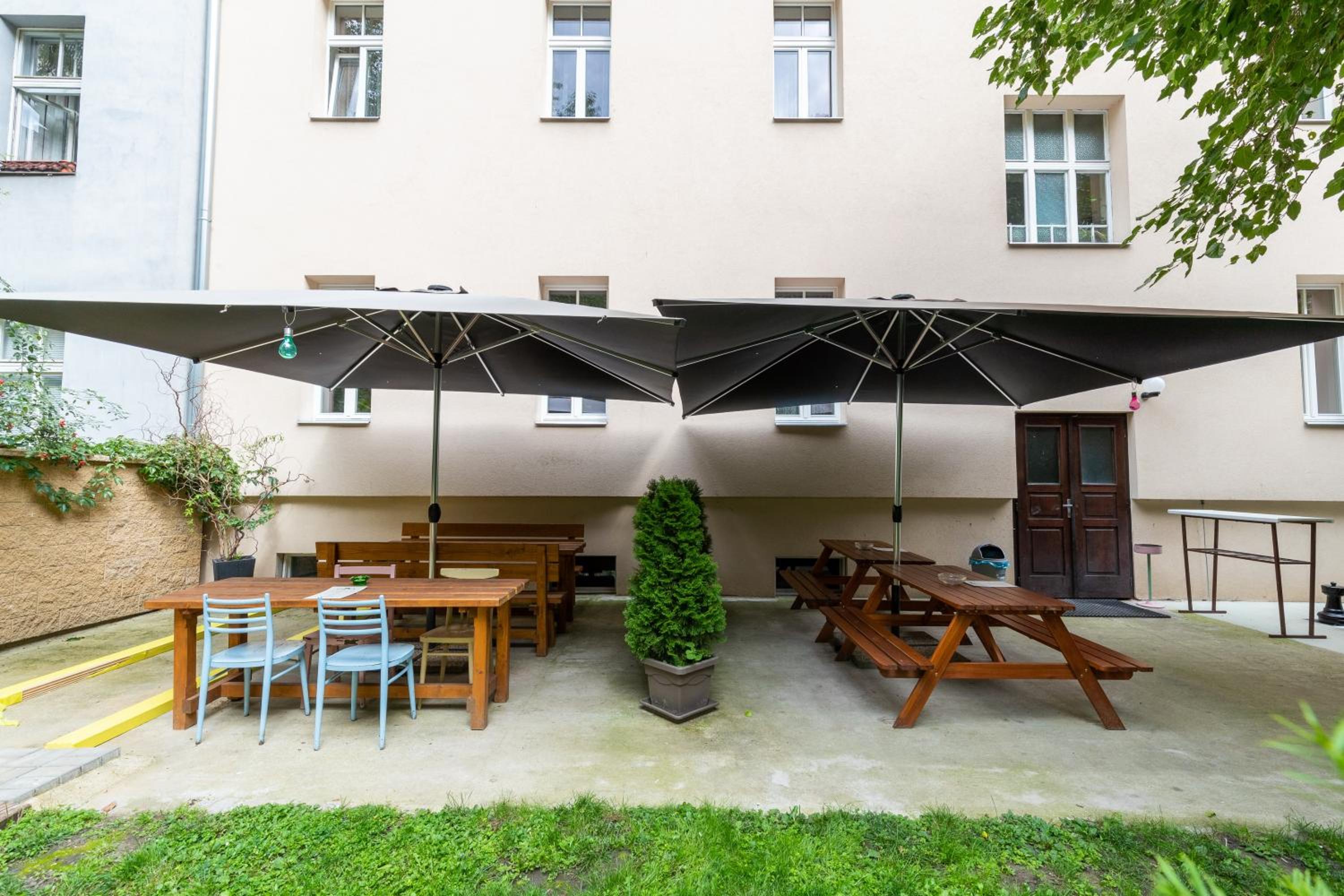 Hostel Dakura