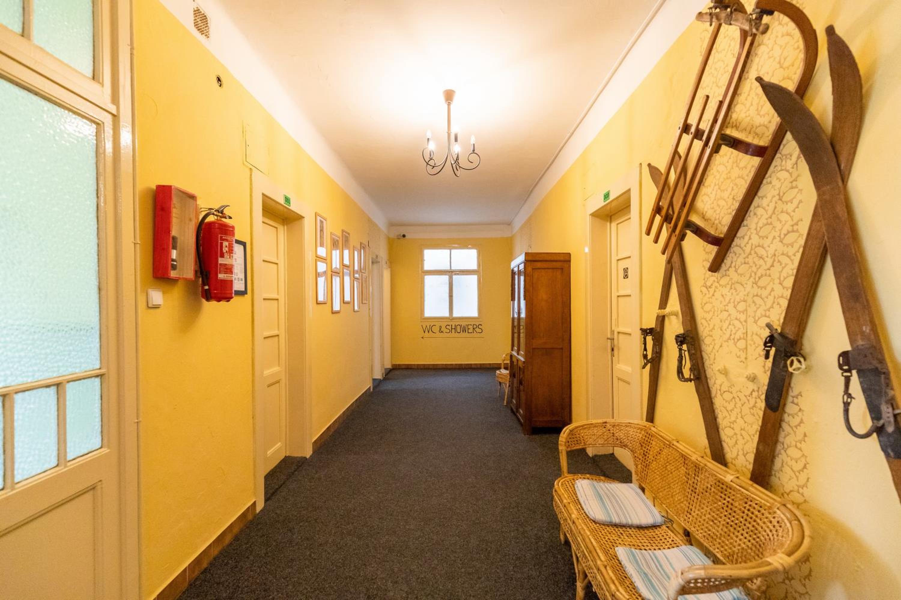 Hostel Dakura