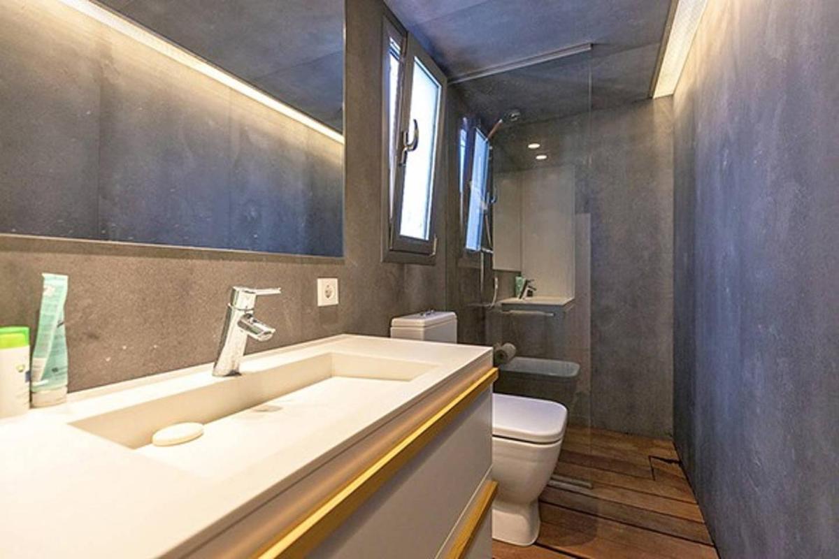 ALC - Stylish Studio with Fantastic Terrace, Old Town photo 3