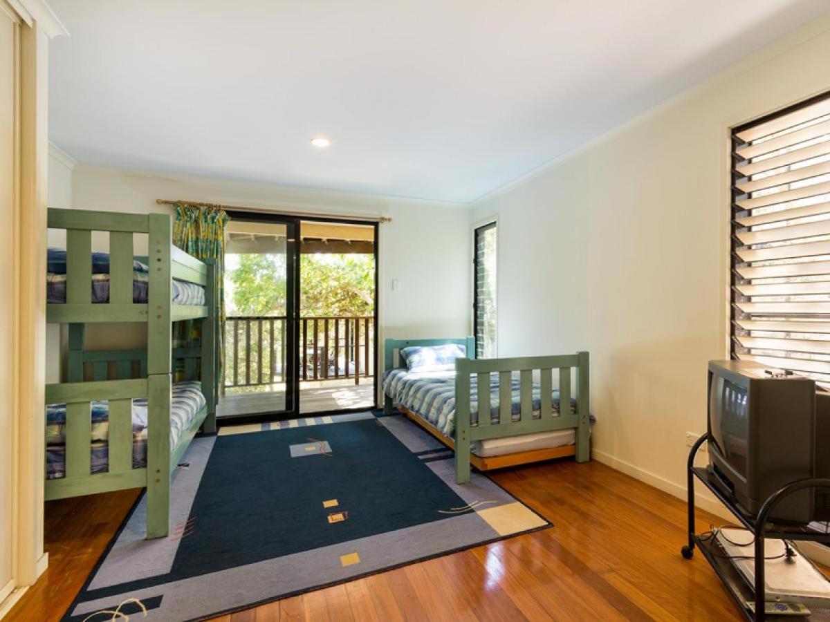 Straddie Beach House 3