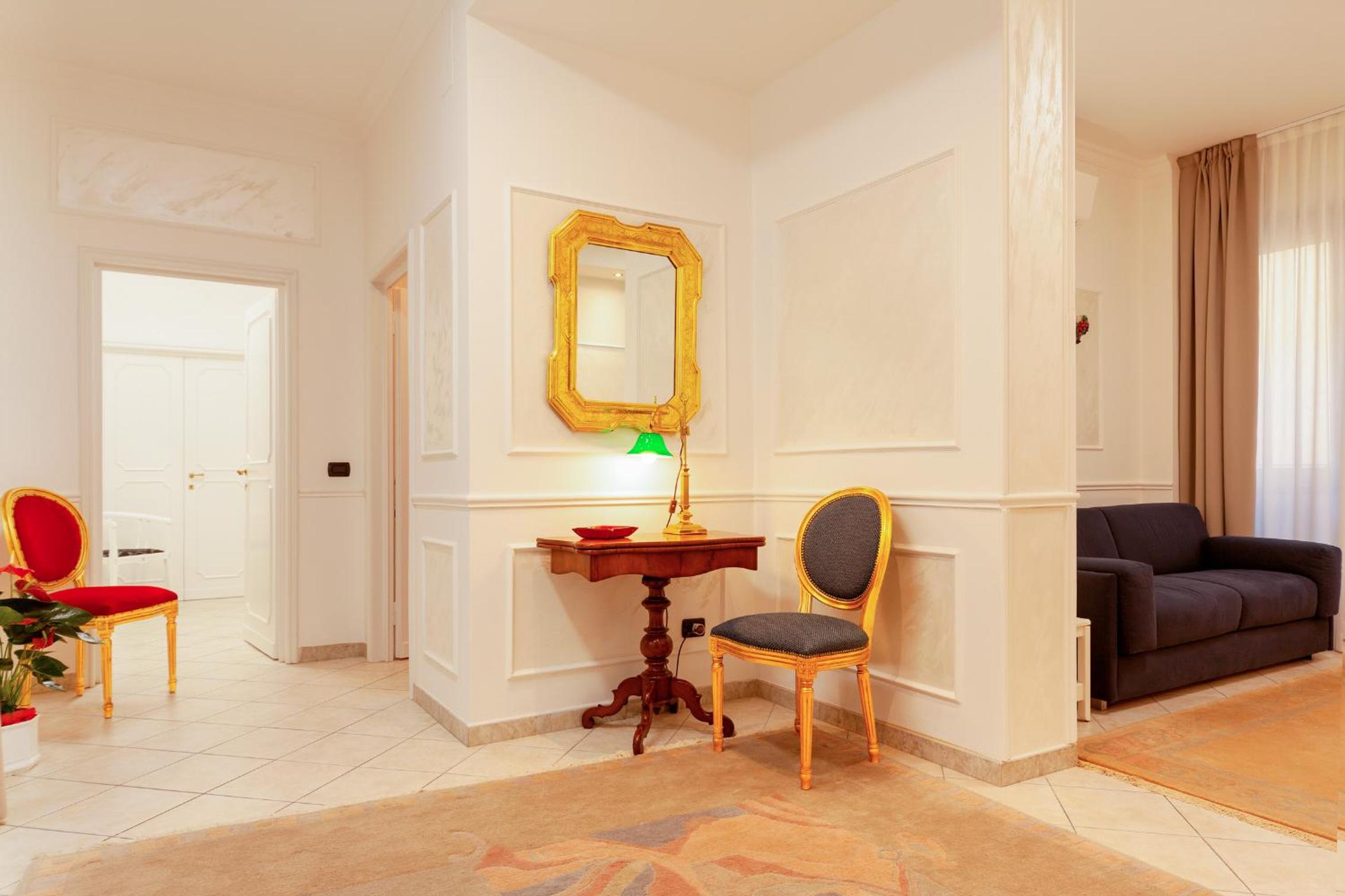 Ponte Vecchio Luxury Penthouse