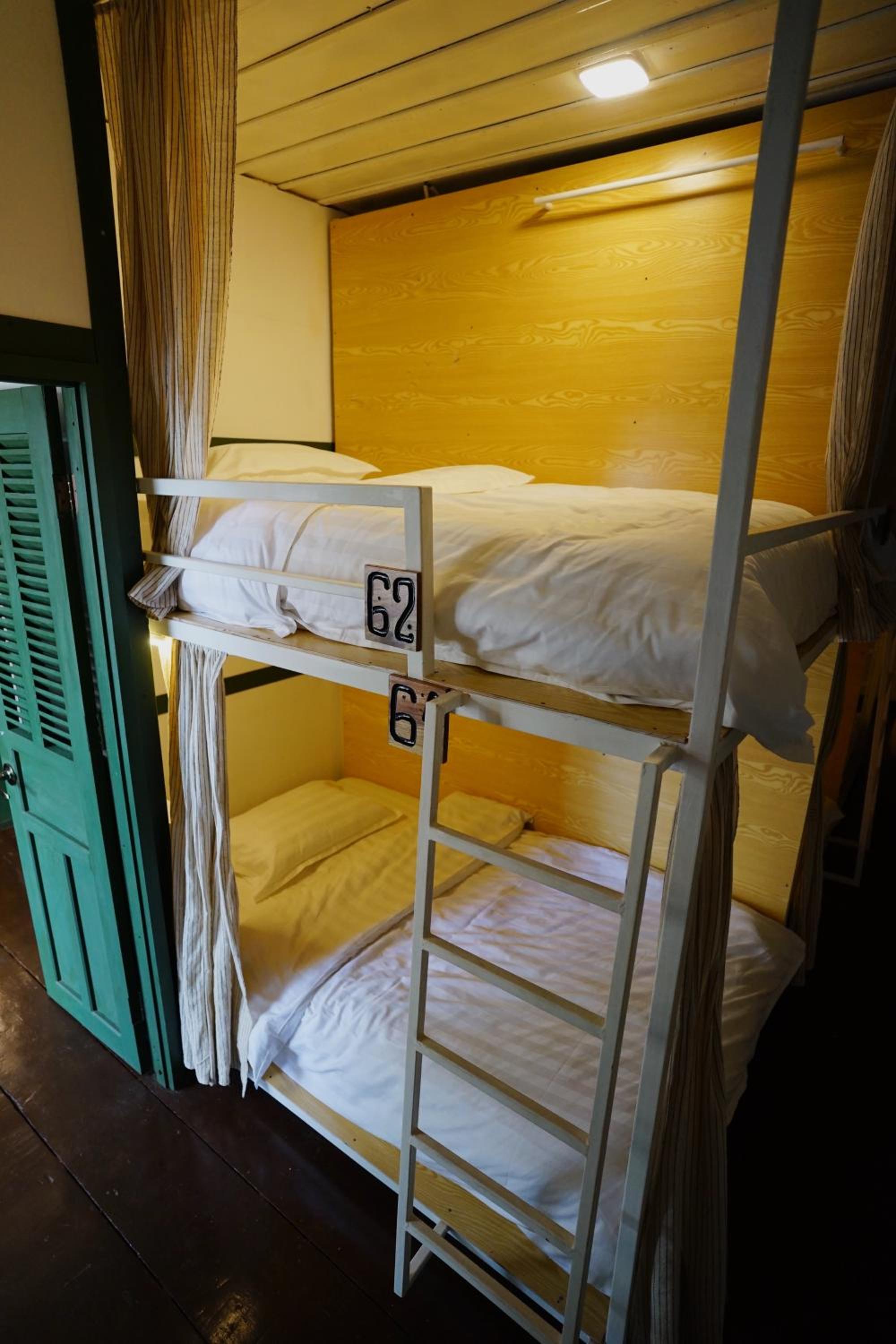 Barn Laos Hostel view 4