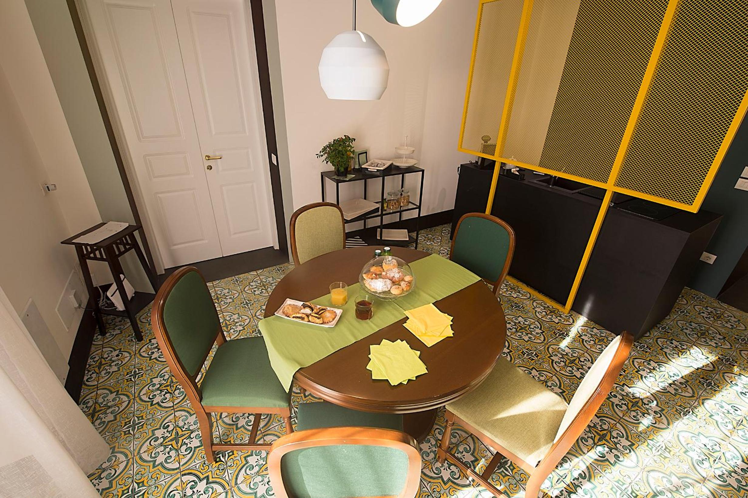 Ninina Boutique Suites photo 4