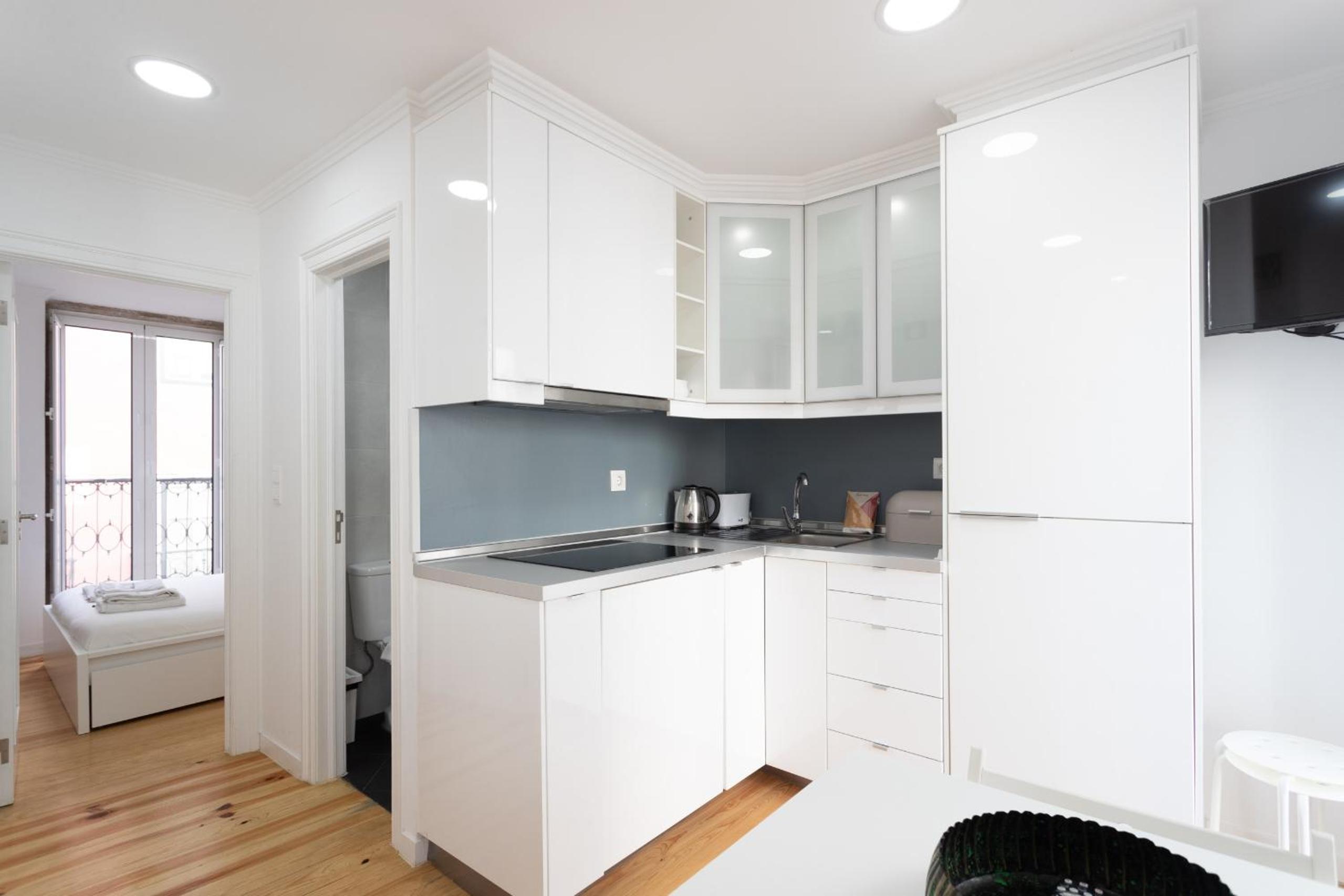 FLH Mouraria Charming Flat II view 3