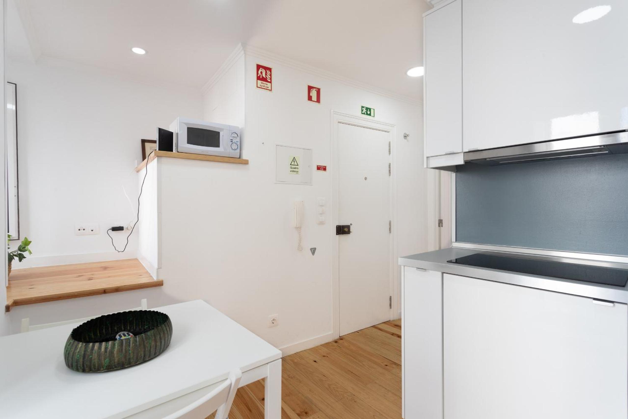 FLH Mouraria Charming Flat II view 2