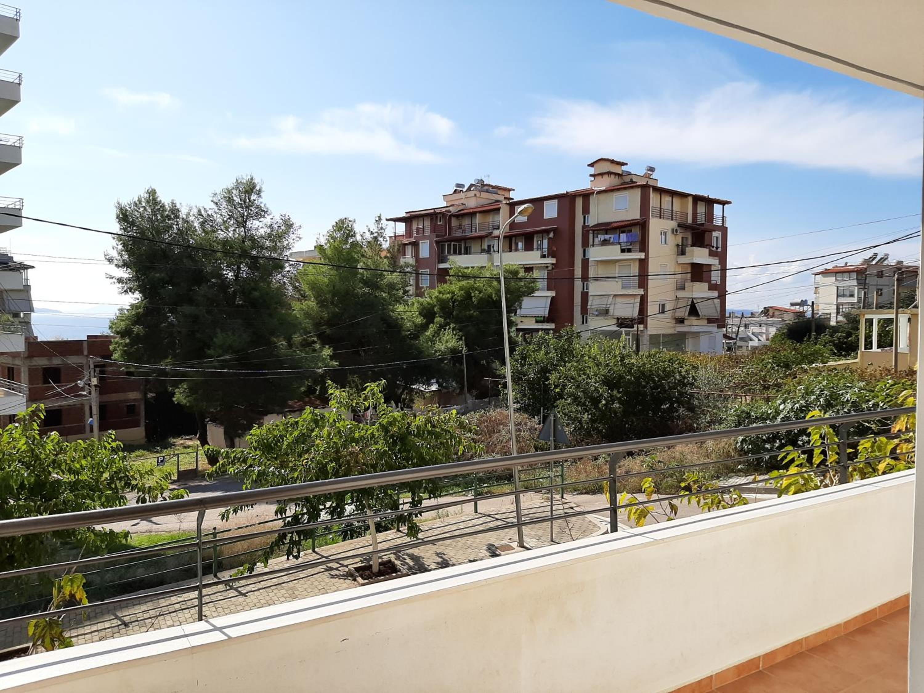 Bardhi Apts