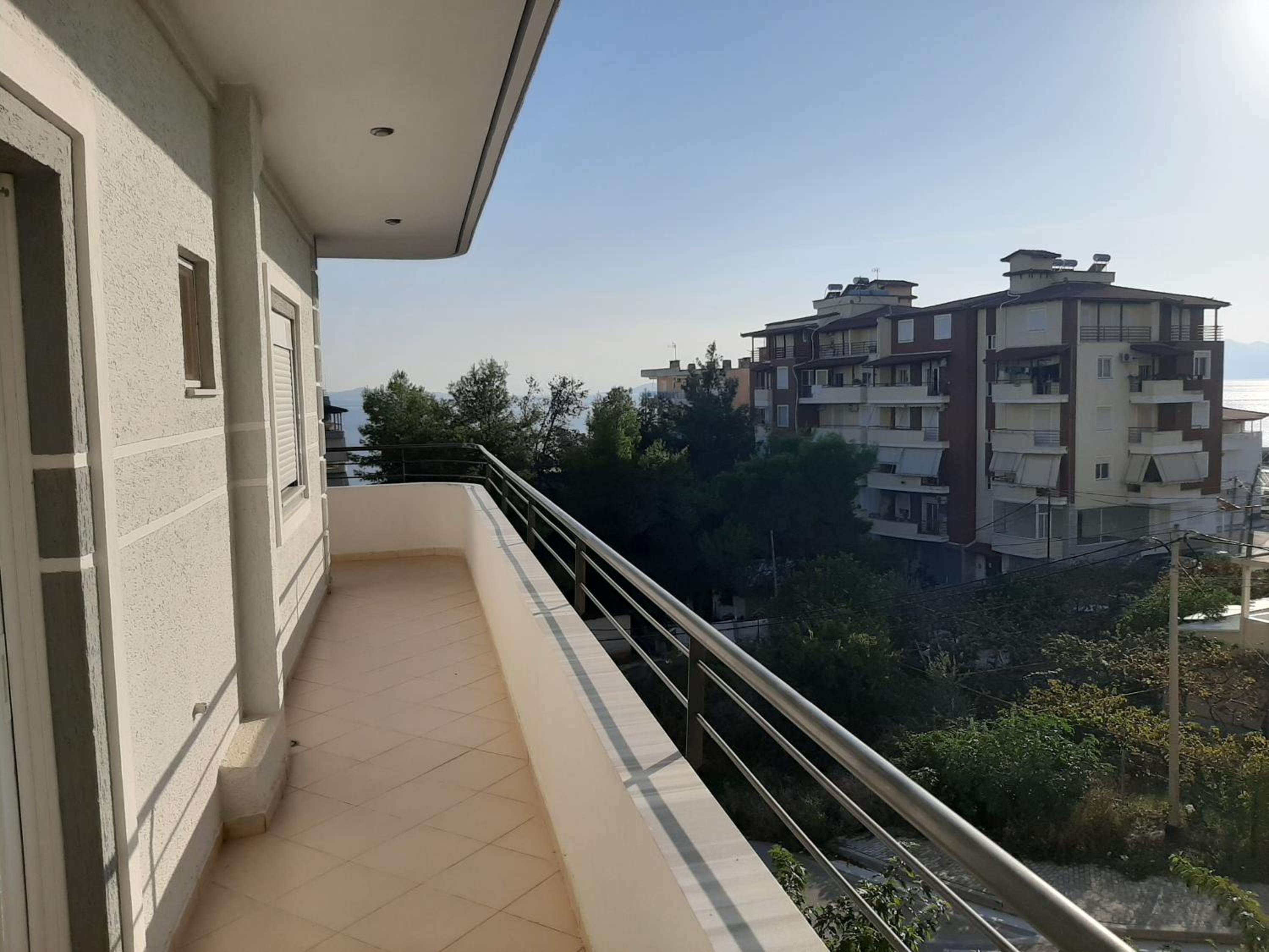 Bardhi Apts