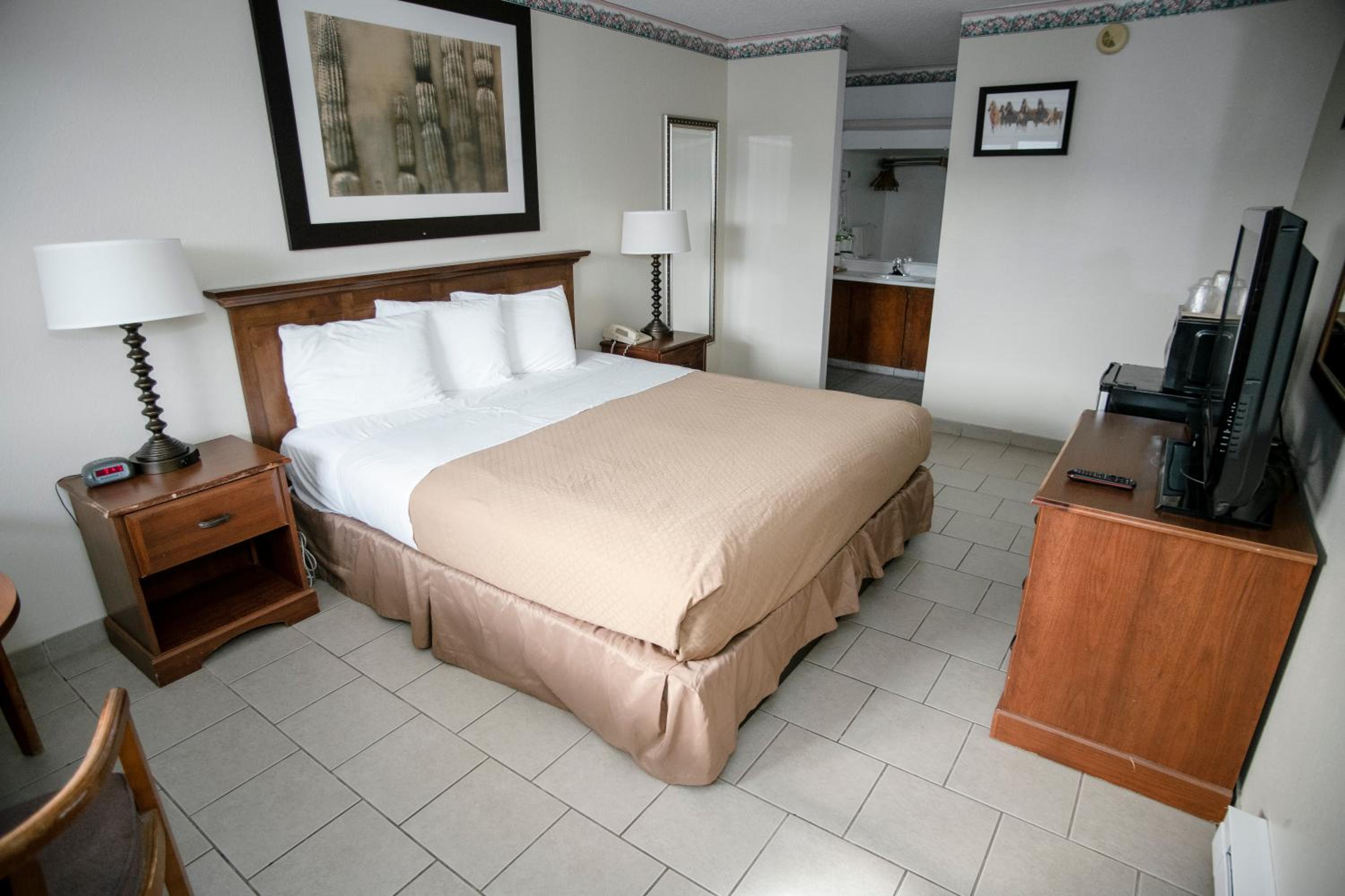 Crescent City Vacations - Pacific Inn - Property Image 4