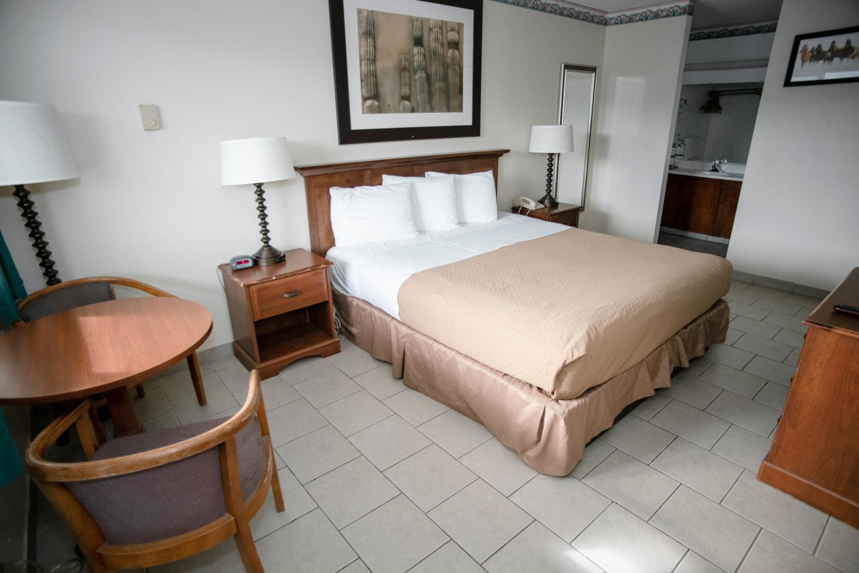 Crescent City Vacations - Pacific Inn - Property Image 18