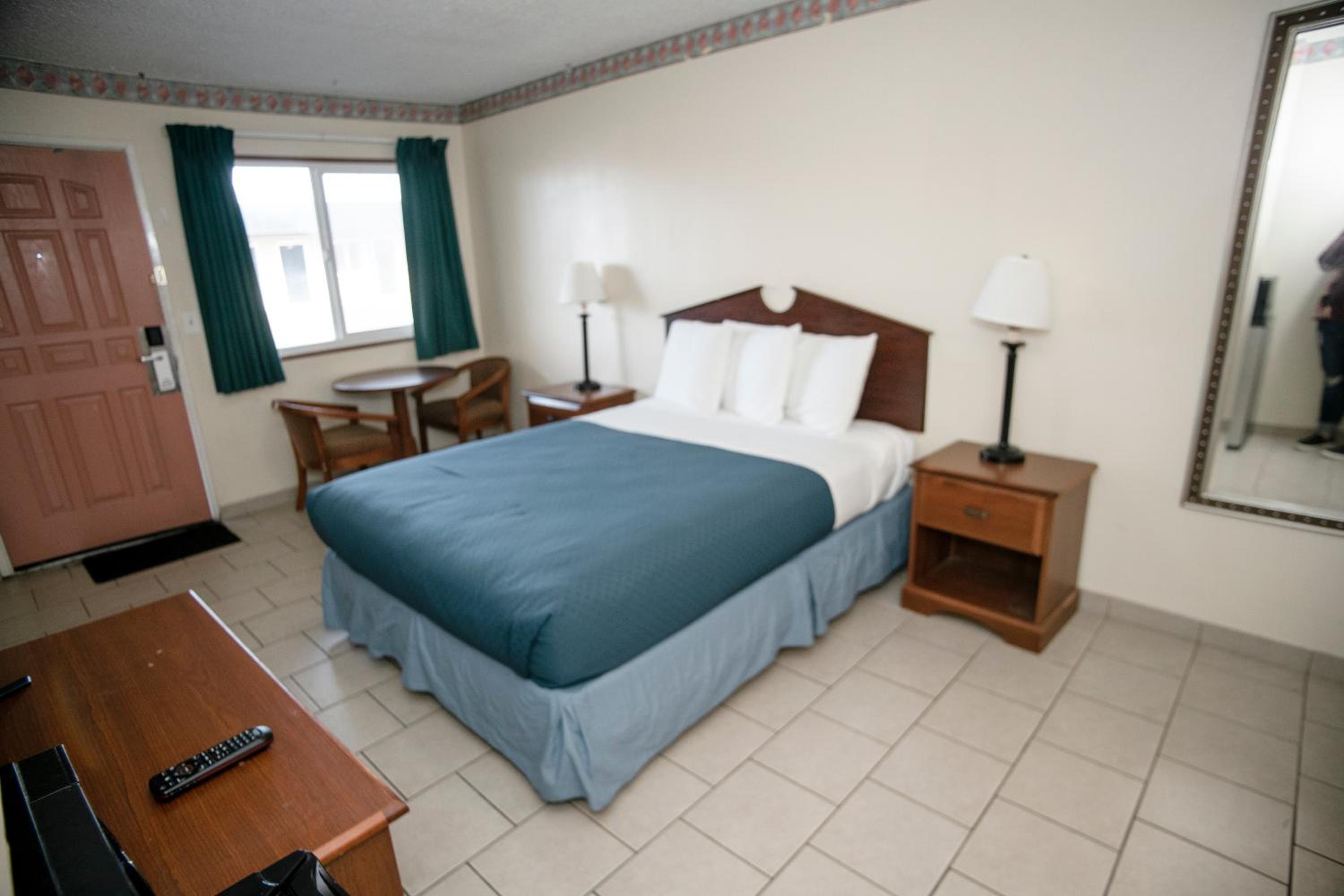 Crescent City Vacations - Pacific Inn - Property Image 6