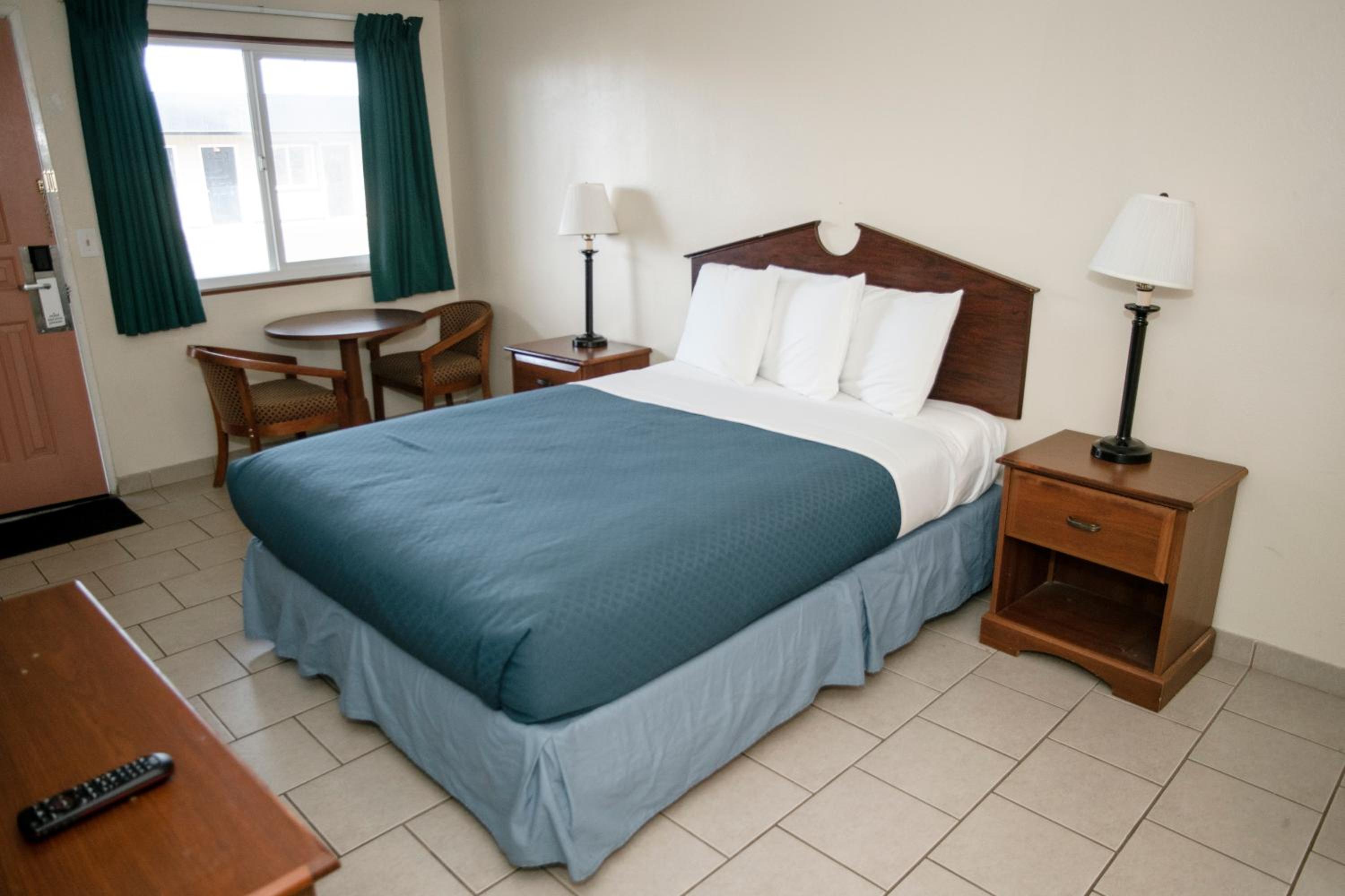 Crescent City Vacations - Pacific Inn - Property Image 21