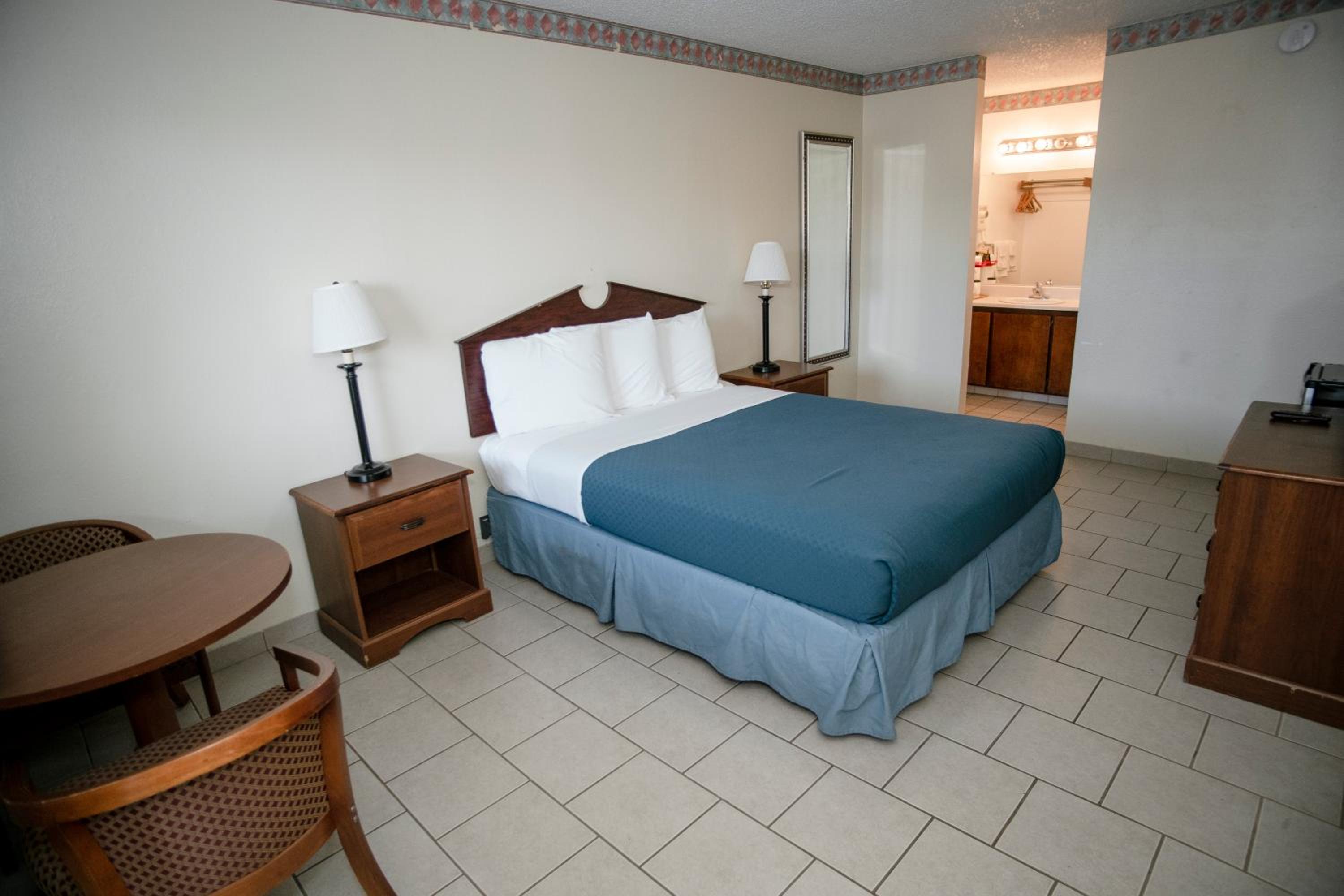 Crescent City Vacations - Pacific Inn - Property Image 22