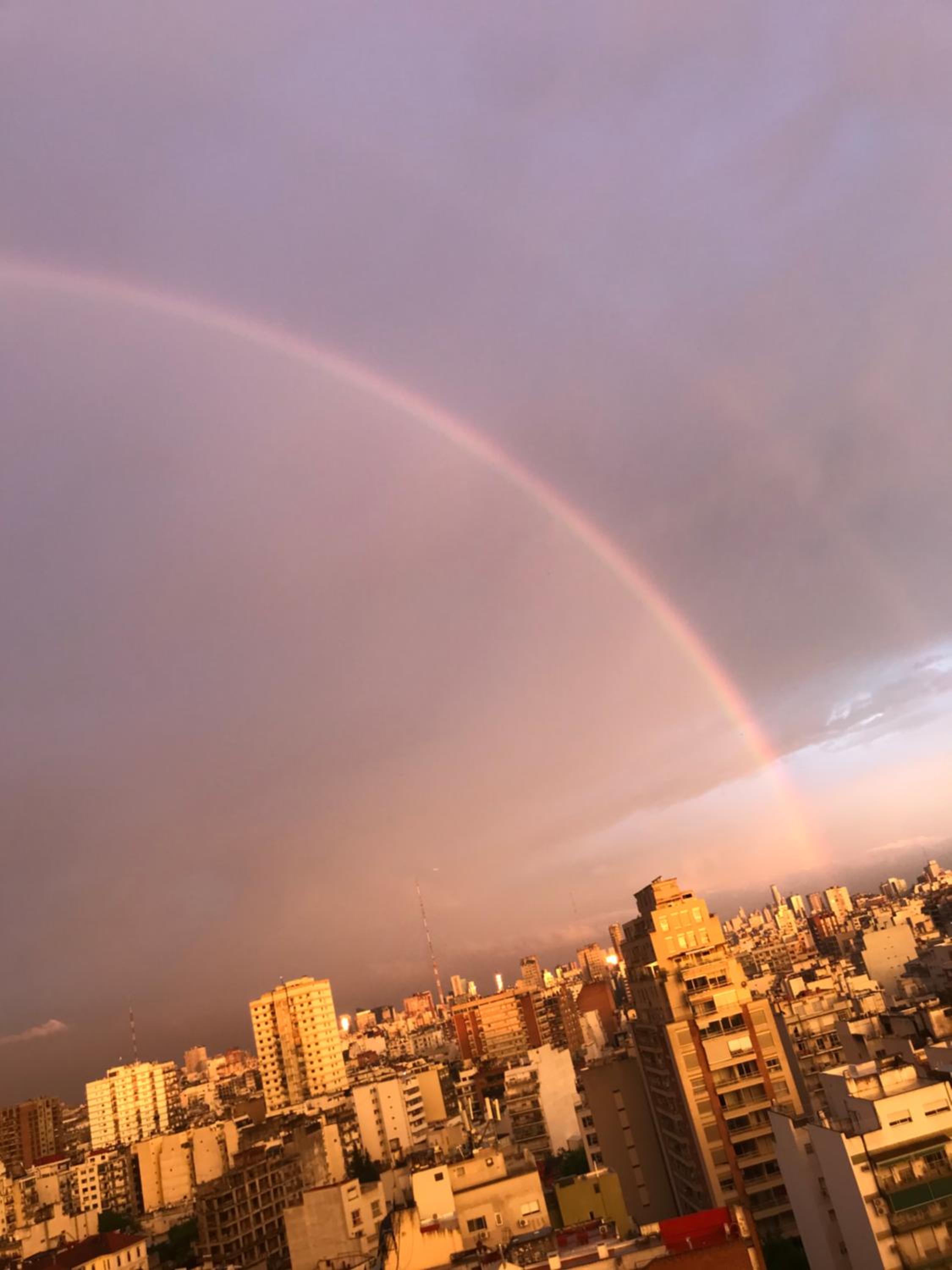 Apartamento vista al rio- TOPACIO TOWER