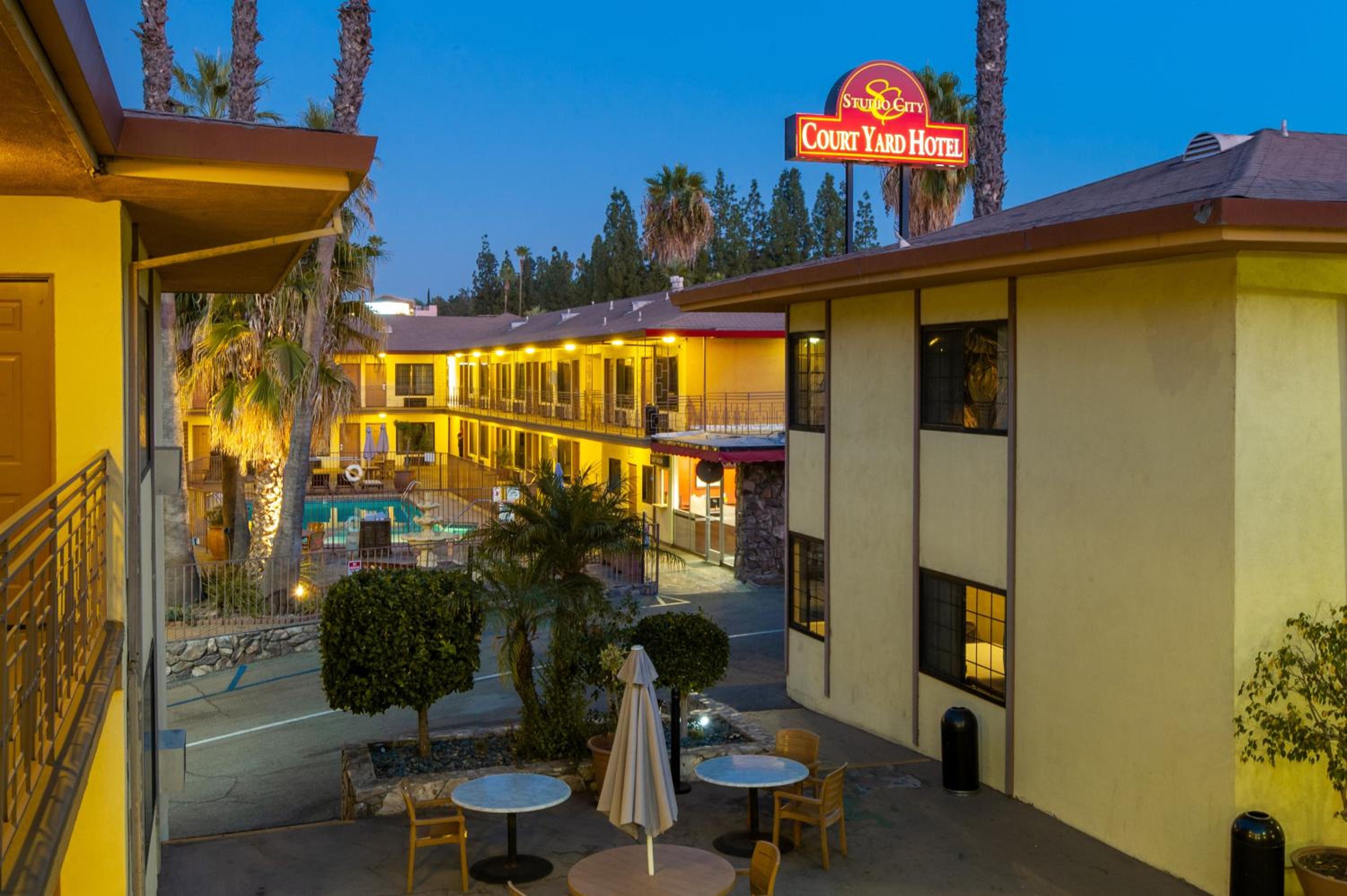 Studio City Court Yard Hotel