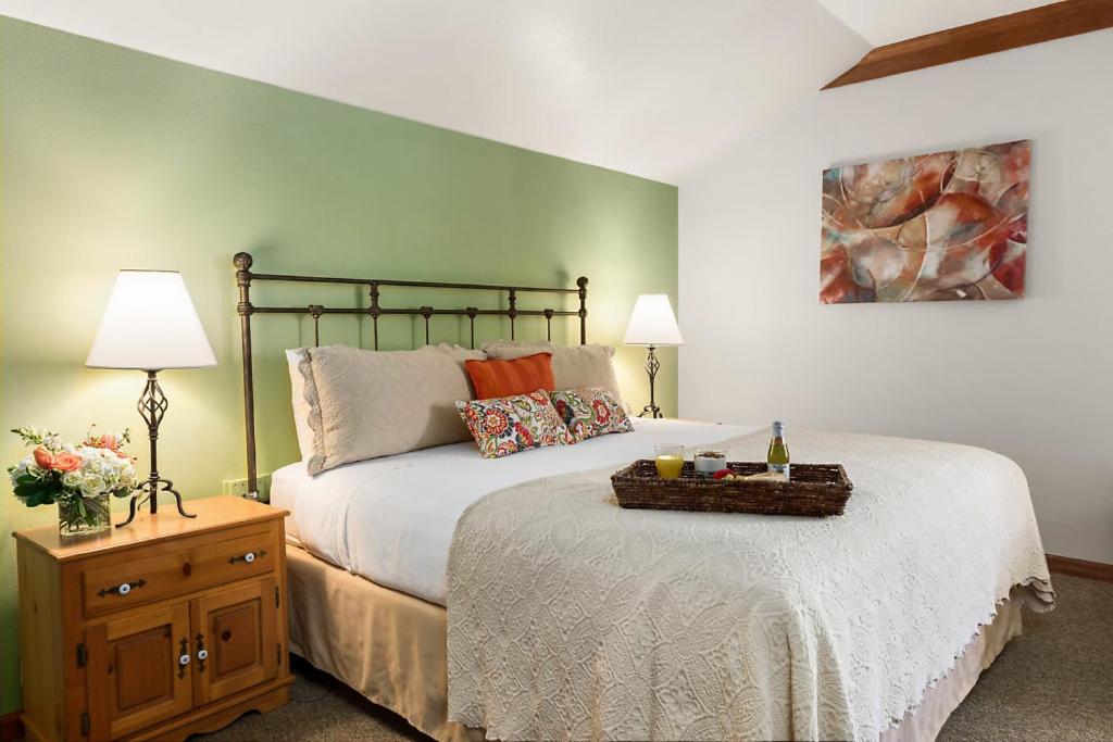 The La Conner Inn