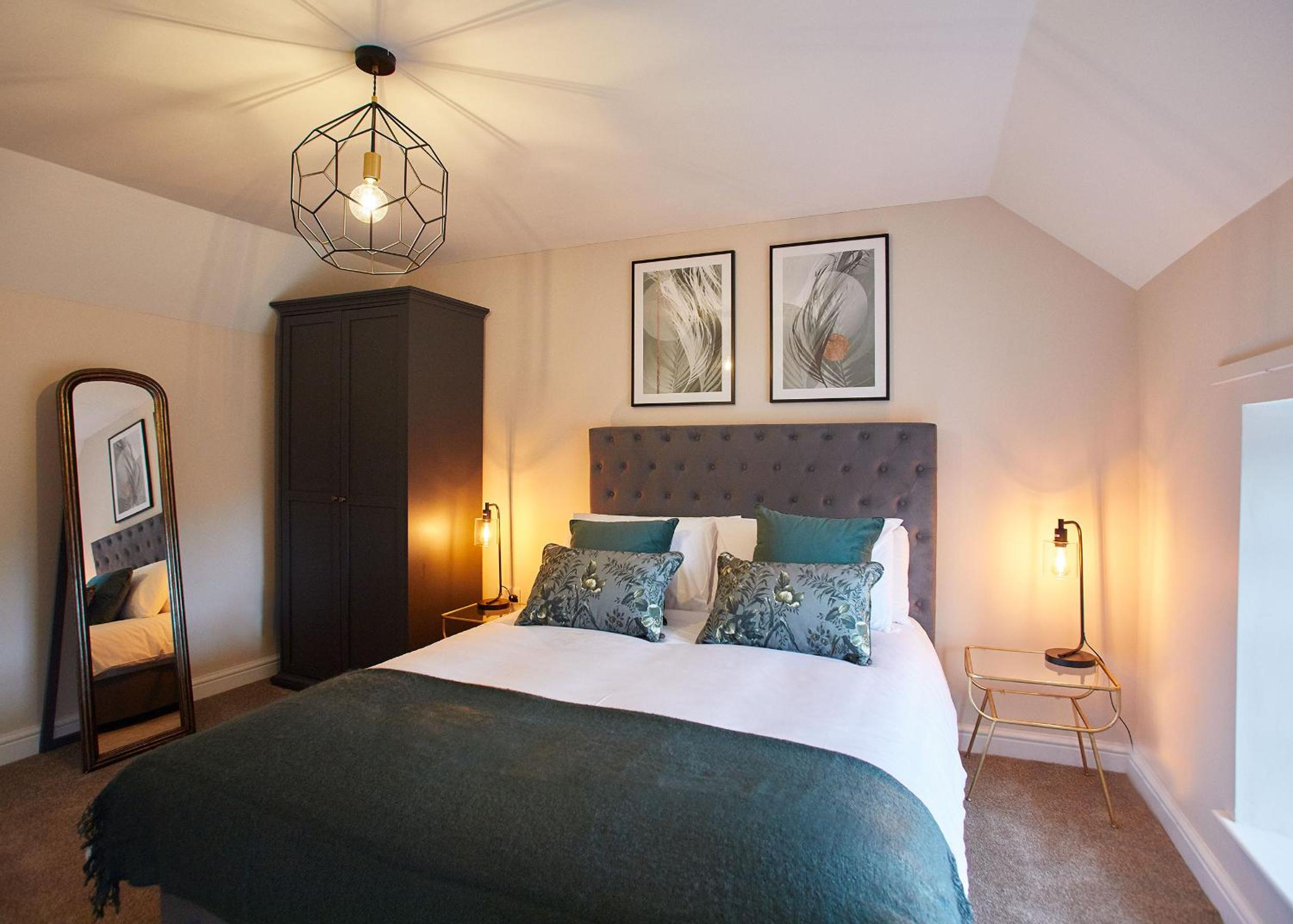 Host & Stay - Middle Farmhouse view 5