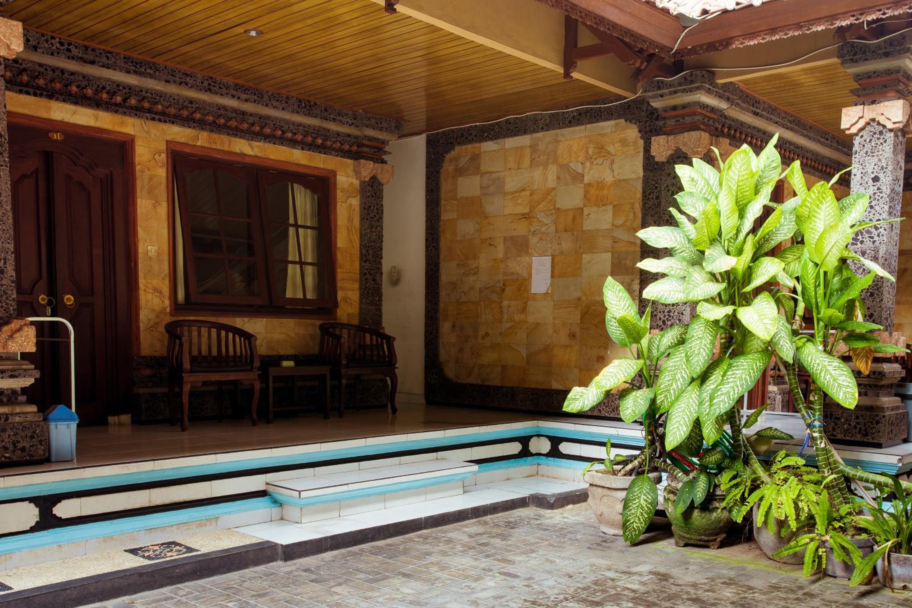 Segara Sadhu Inn Kuta by ecommerceloka