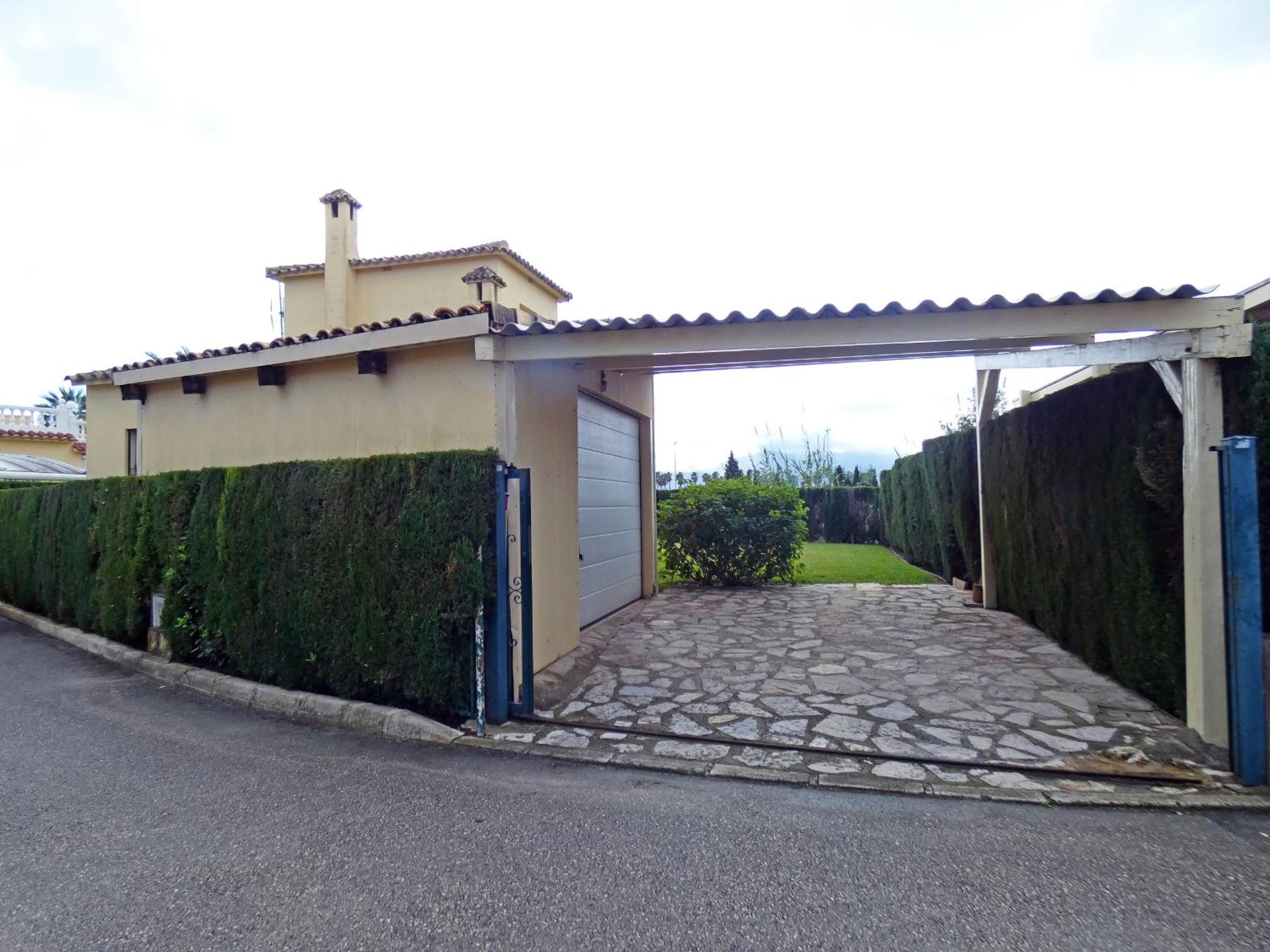 Anacasa Villa Kandinski Oliva Nova Golf MET CH103 view 5