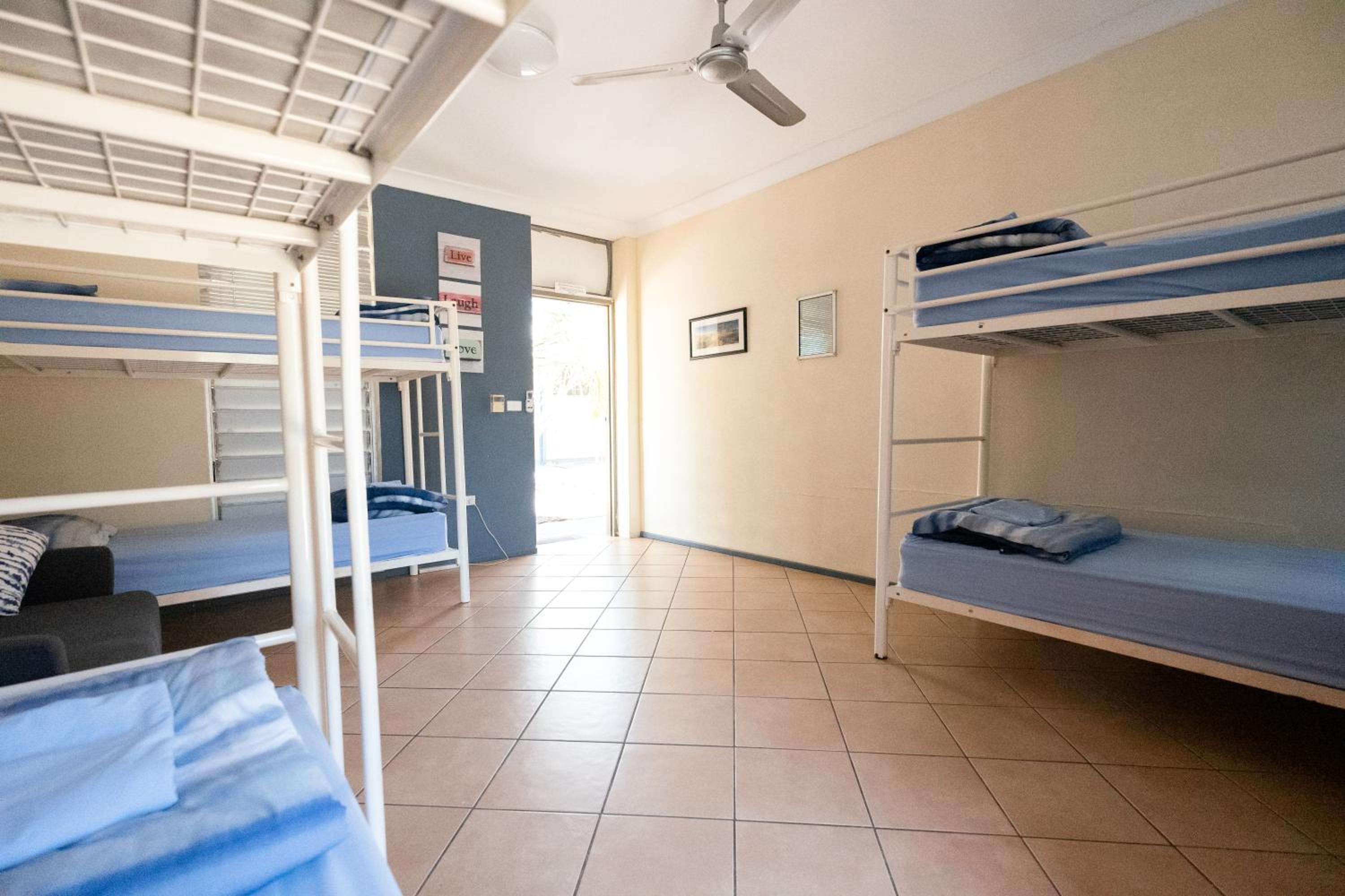 Rockhampton Vacations - Rockhampton Backpackers YHA - Property Image 13