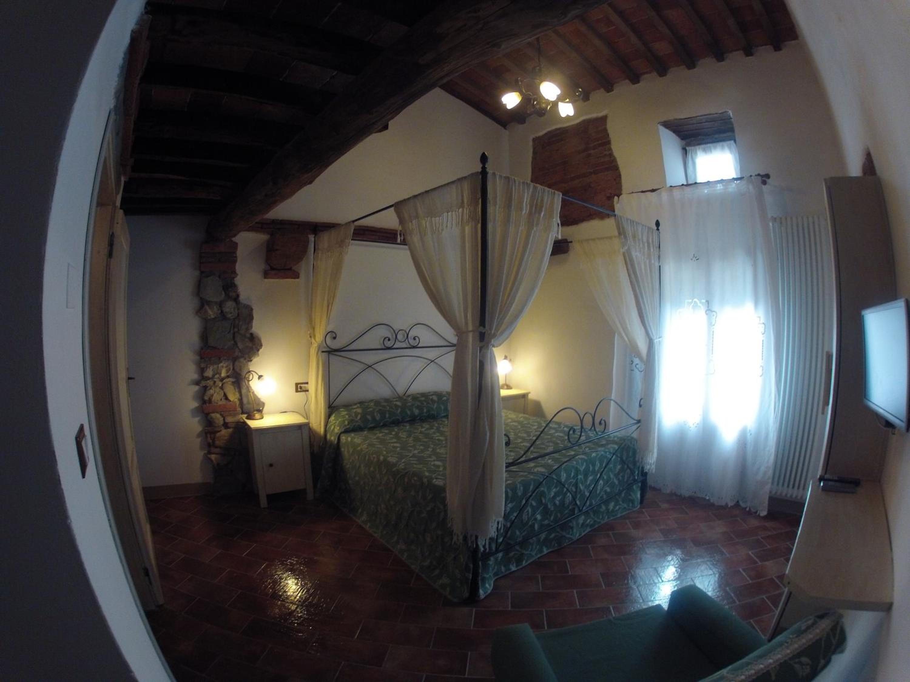 Photo 28