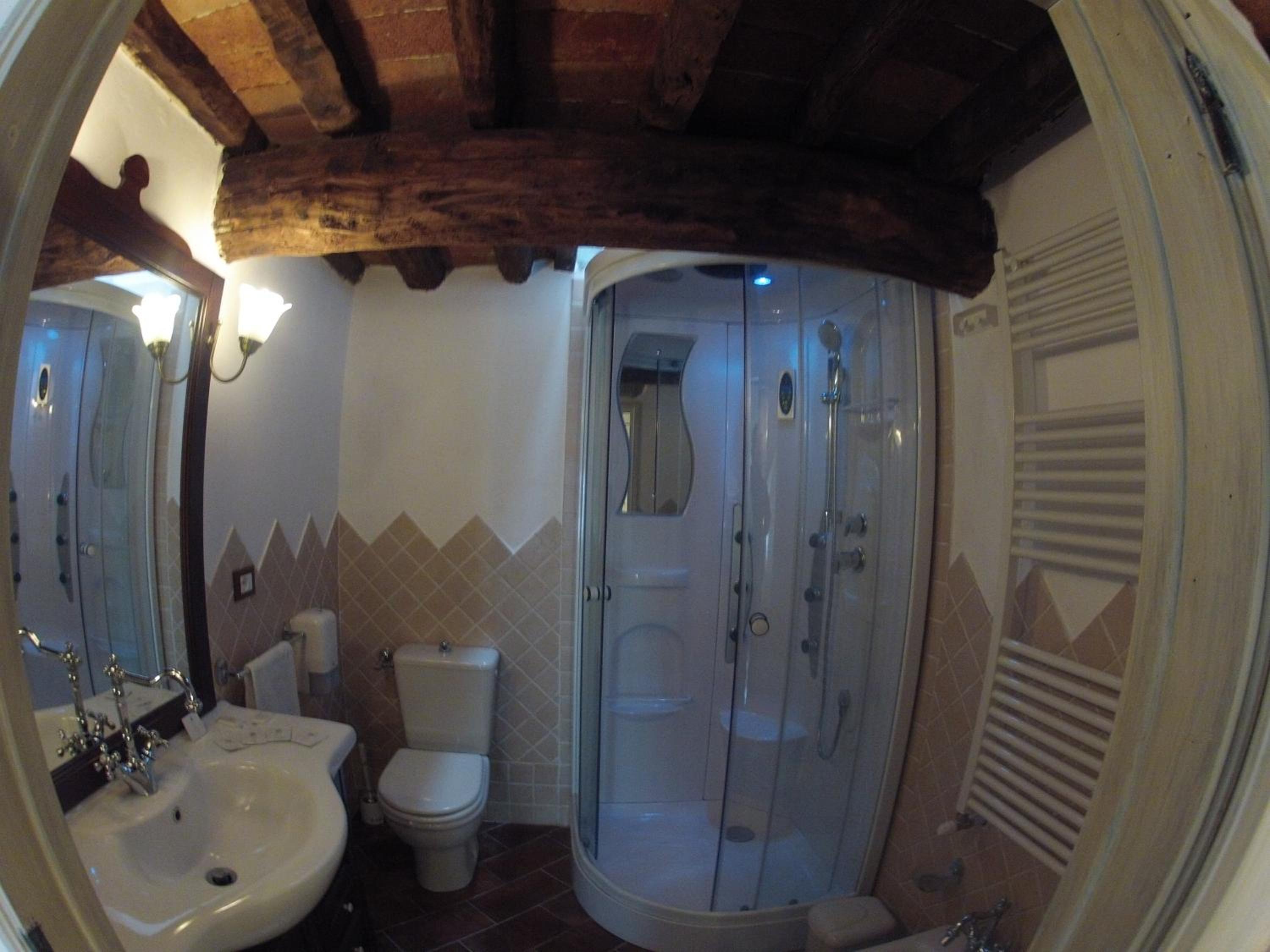 Photo 27