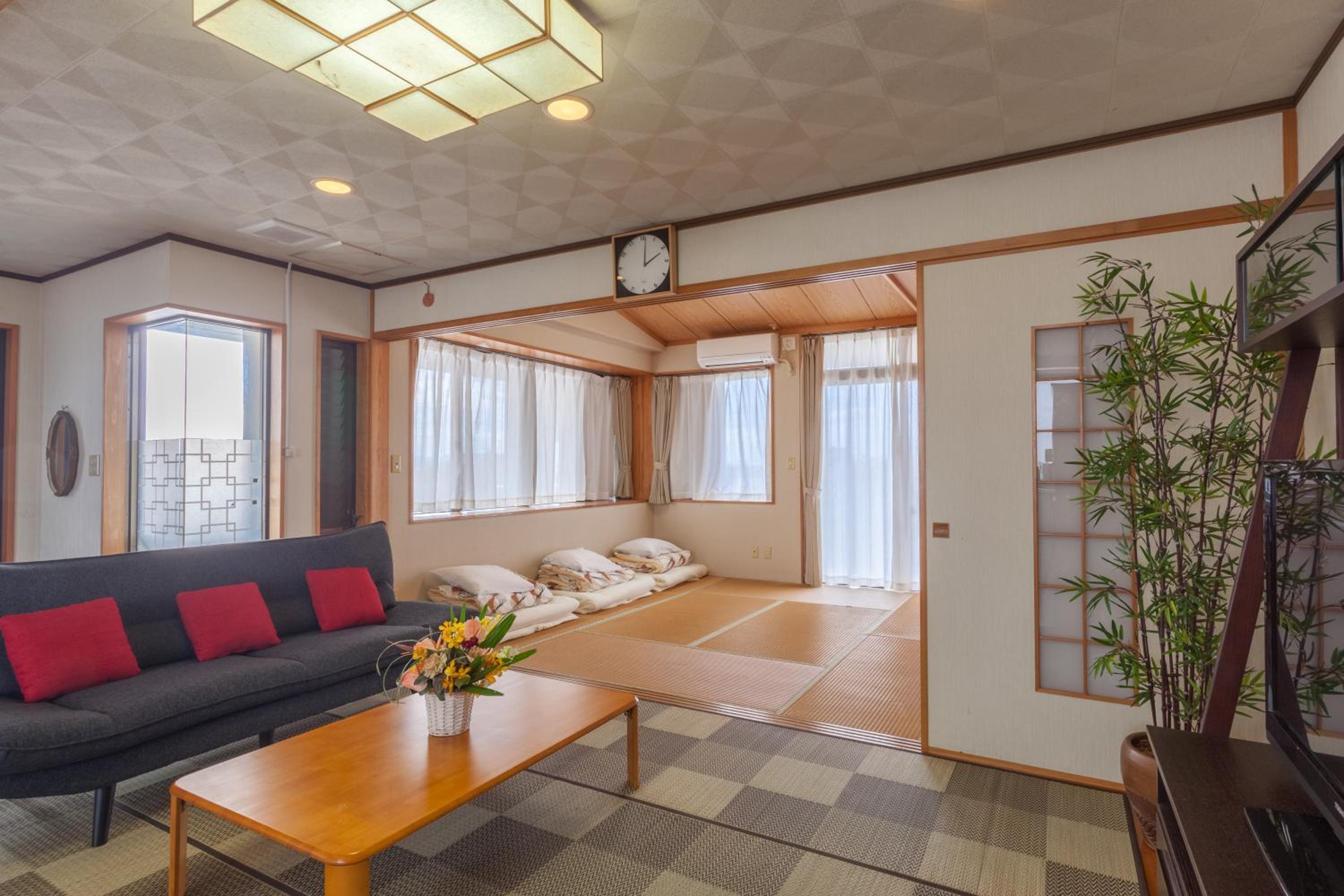 Kariyushi Condominium Resort Sea Side House
