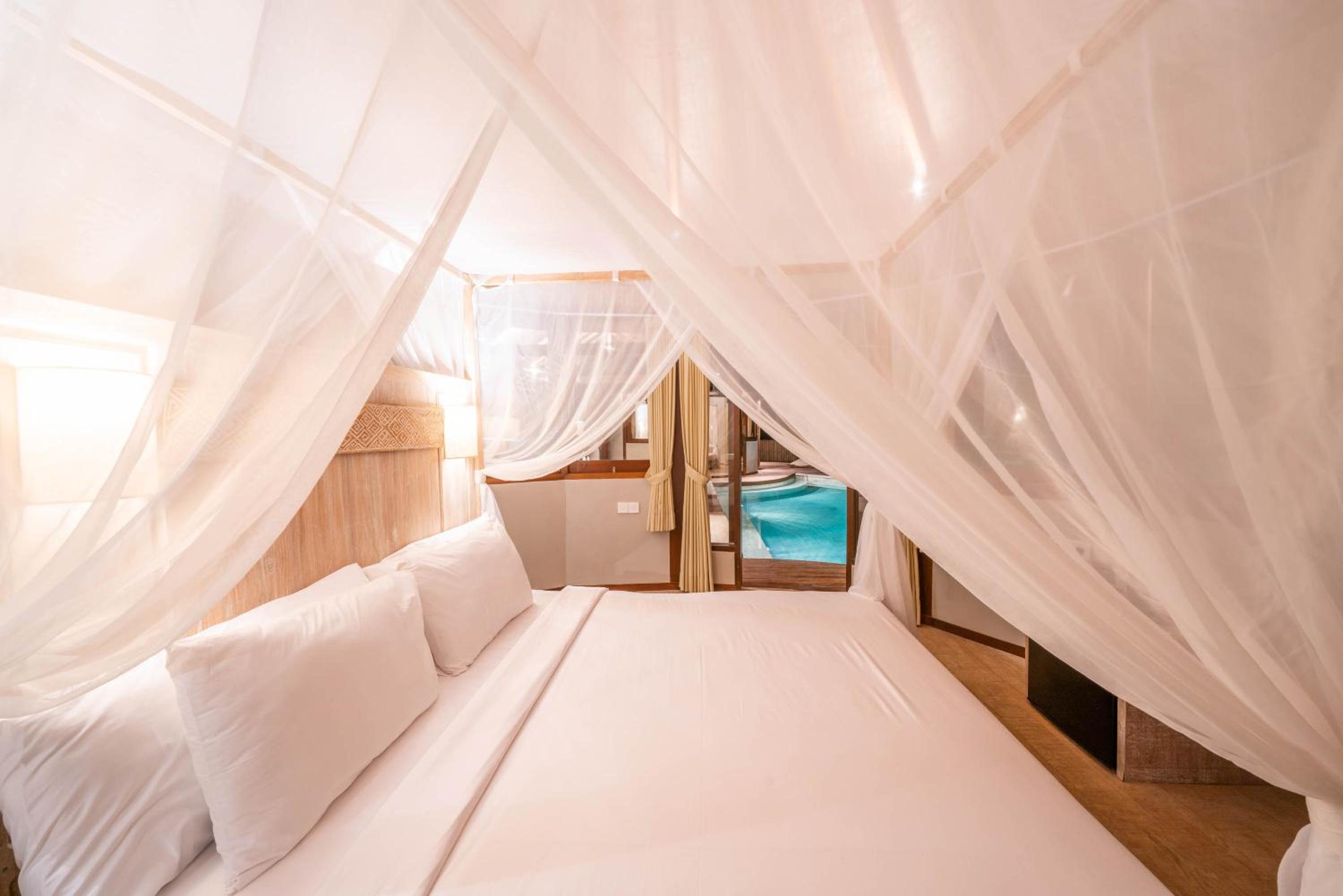 Ora Resort Avia Blue Lagoon