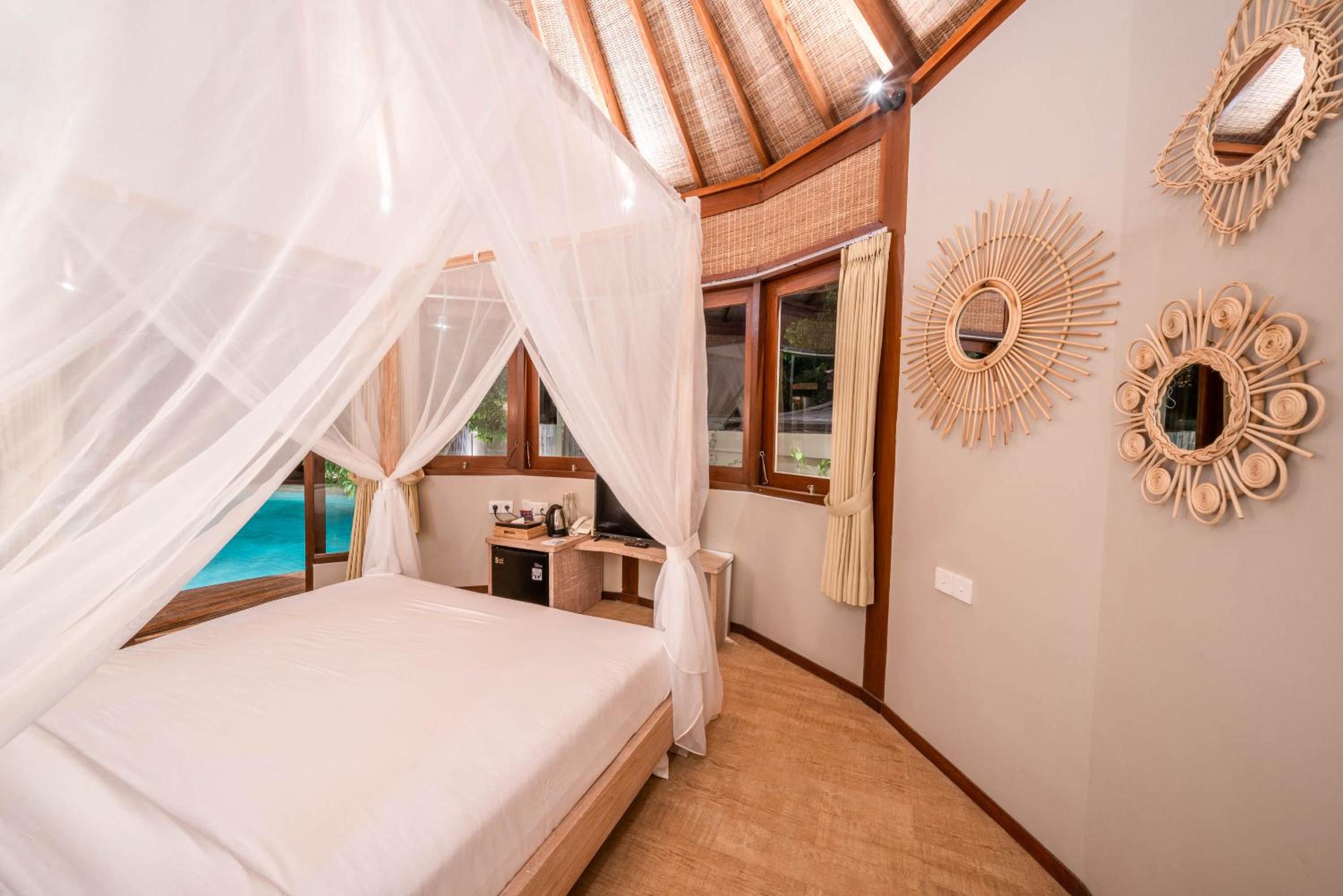Ora Resort Avia Blue Lagoon