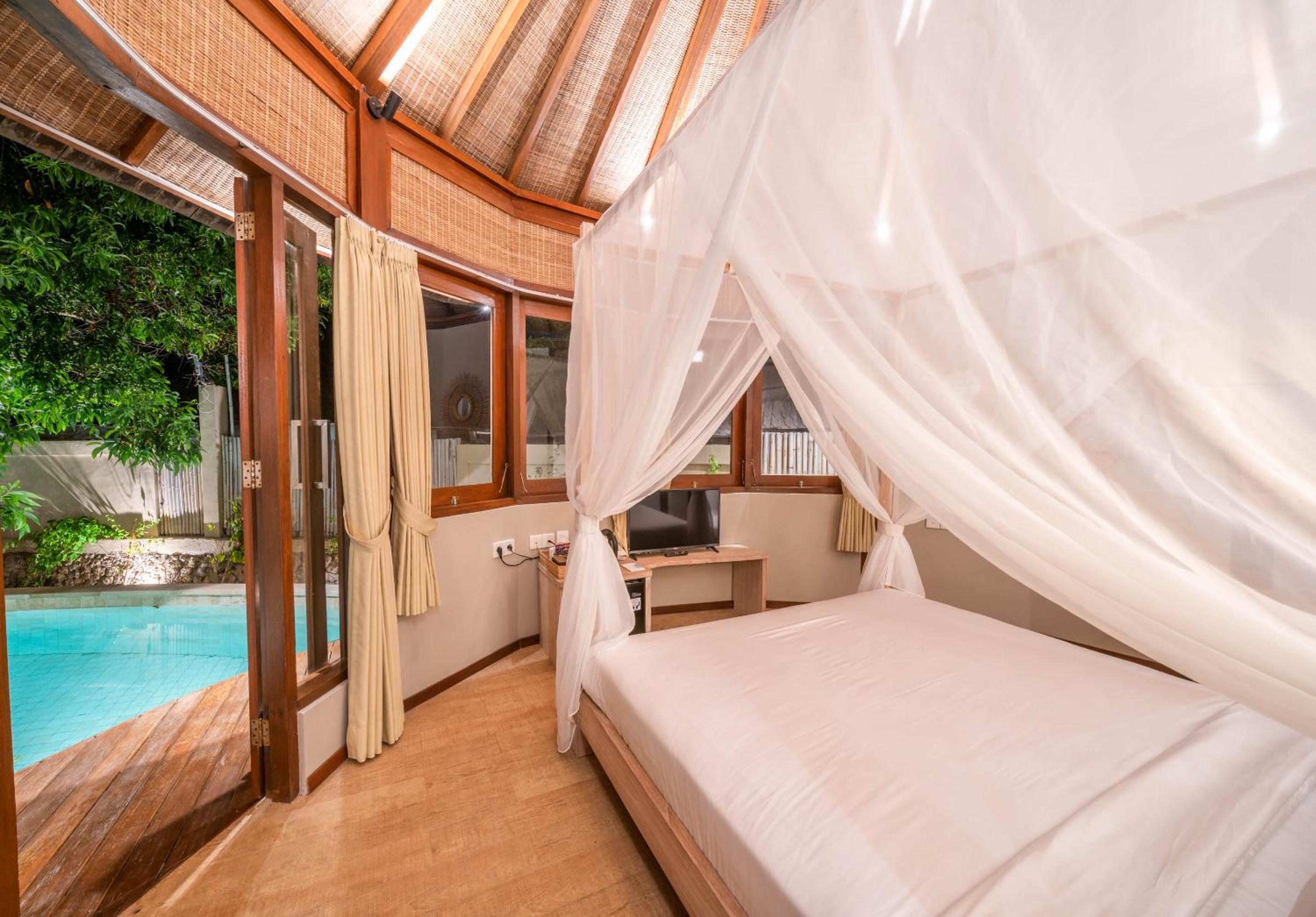 Ora Resort Avia Blue Lagoon