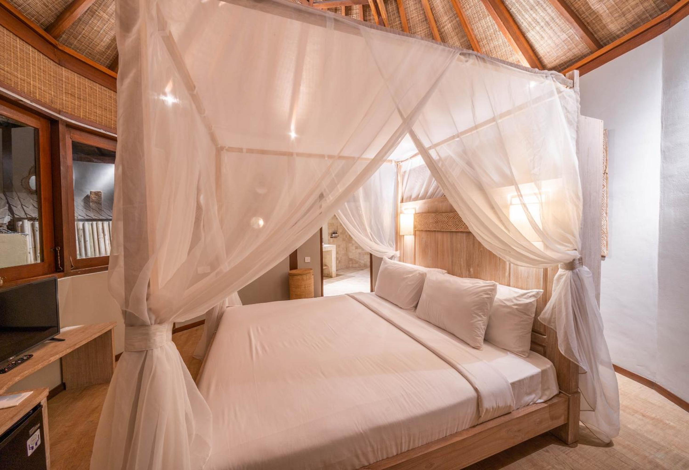 Ora Resort Avia Blue Lagoon