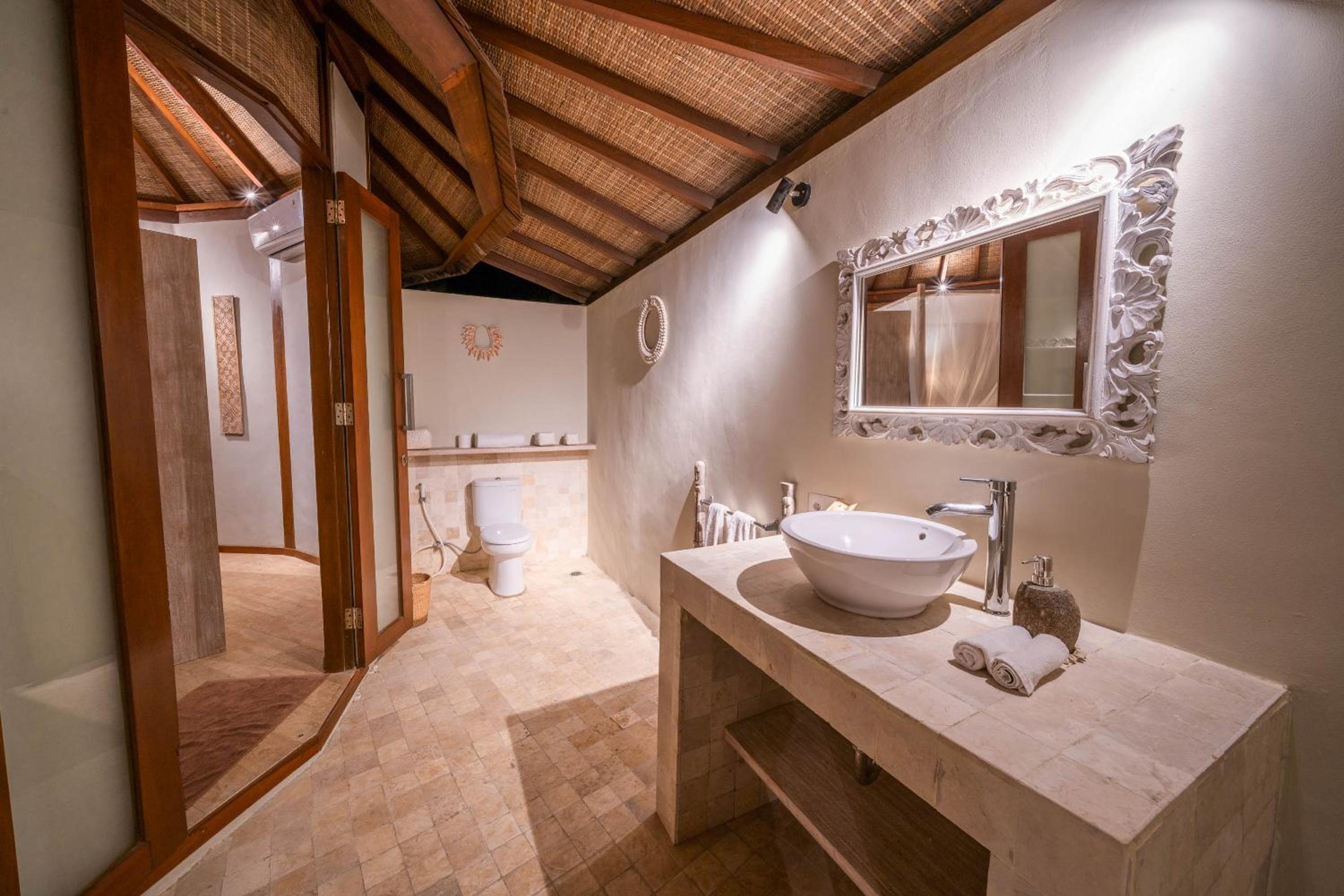 Ora Resort Avia Blue Lagoon