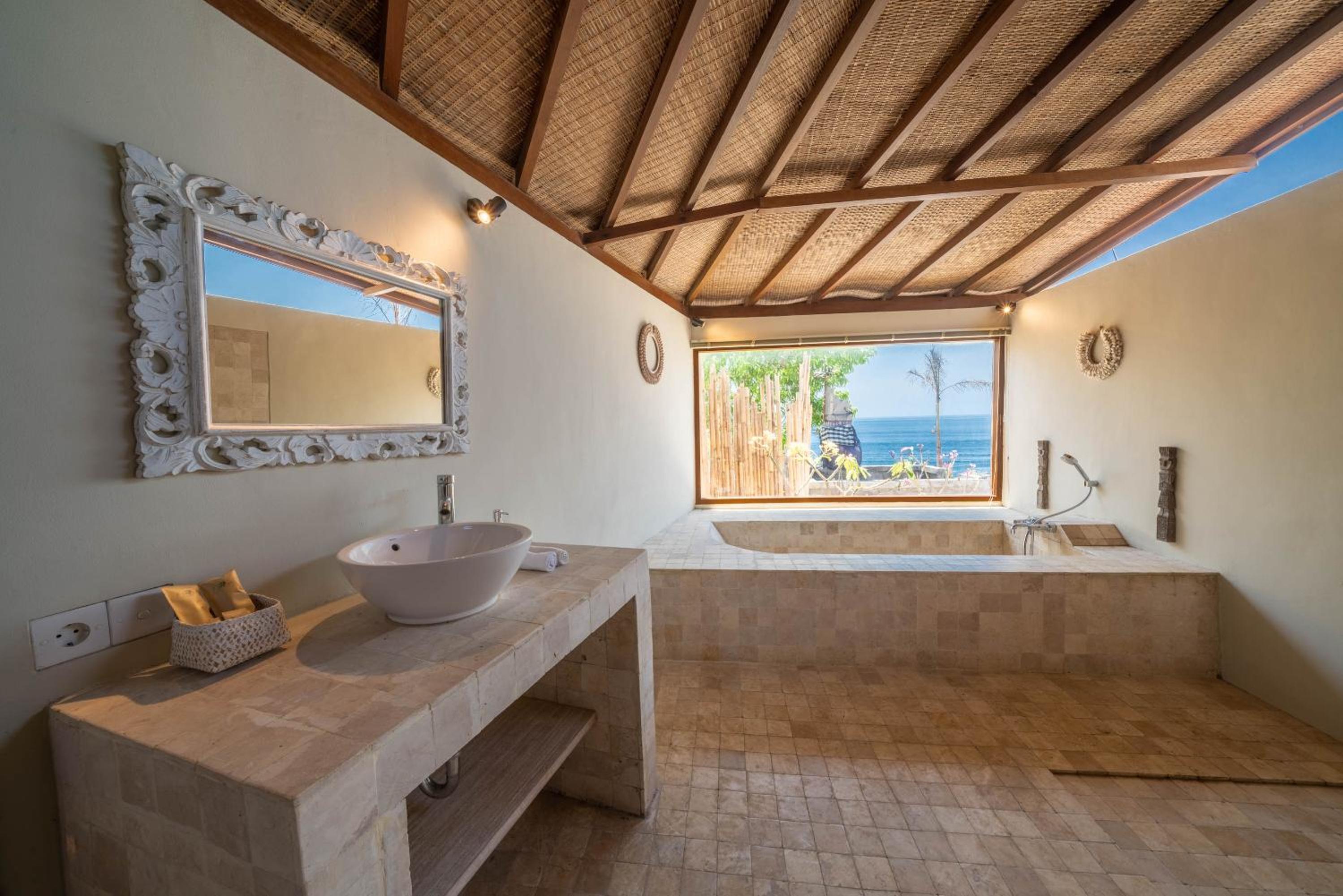 Ora Resort Avia Blue Lagoon