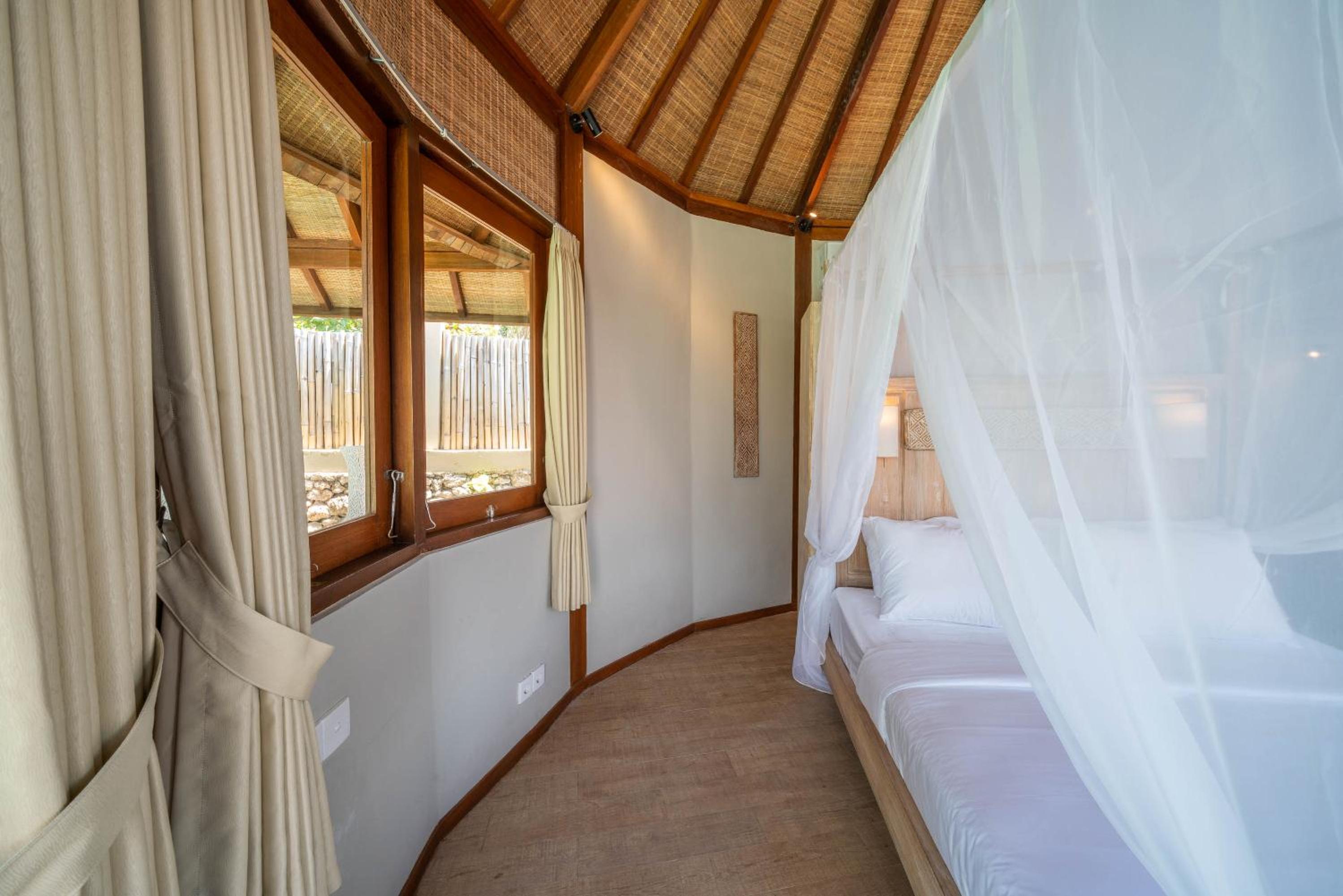 Ora Resort Avia Blue Lagoon