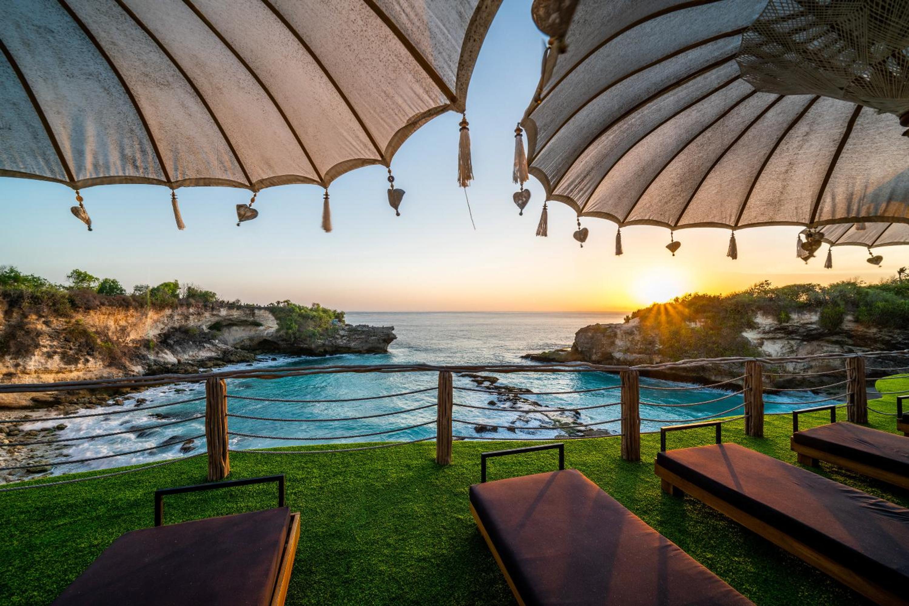 Ora Resort Avia Blue Lagoon
