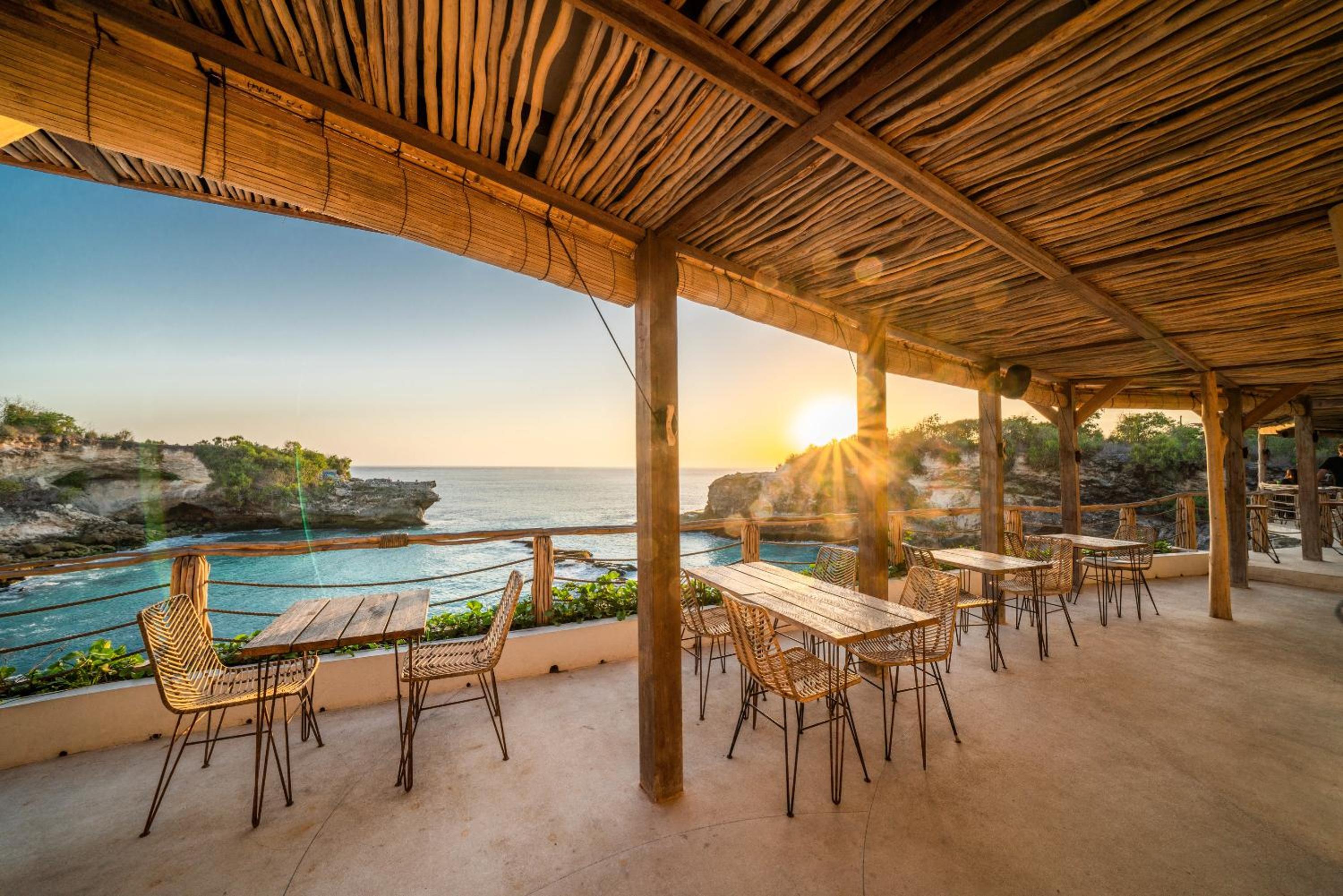 Ora Resort Avia Blue Lagoon