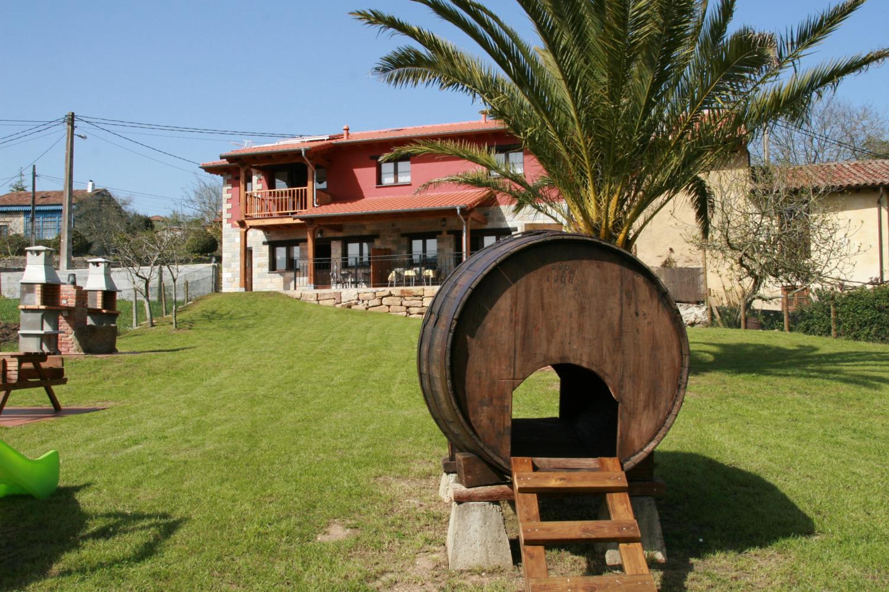 Apartamentos Vega Rodiles el balcón view 3