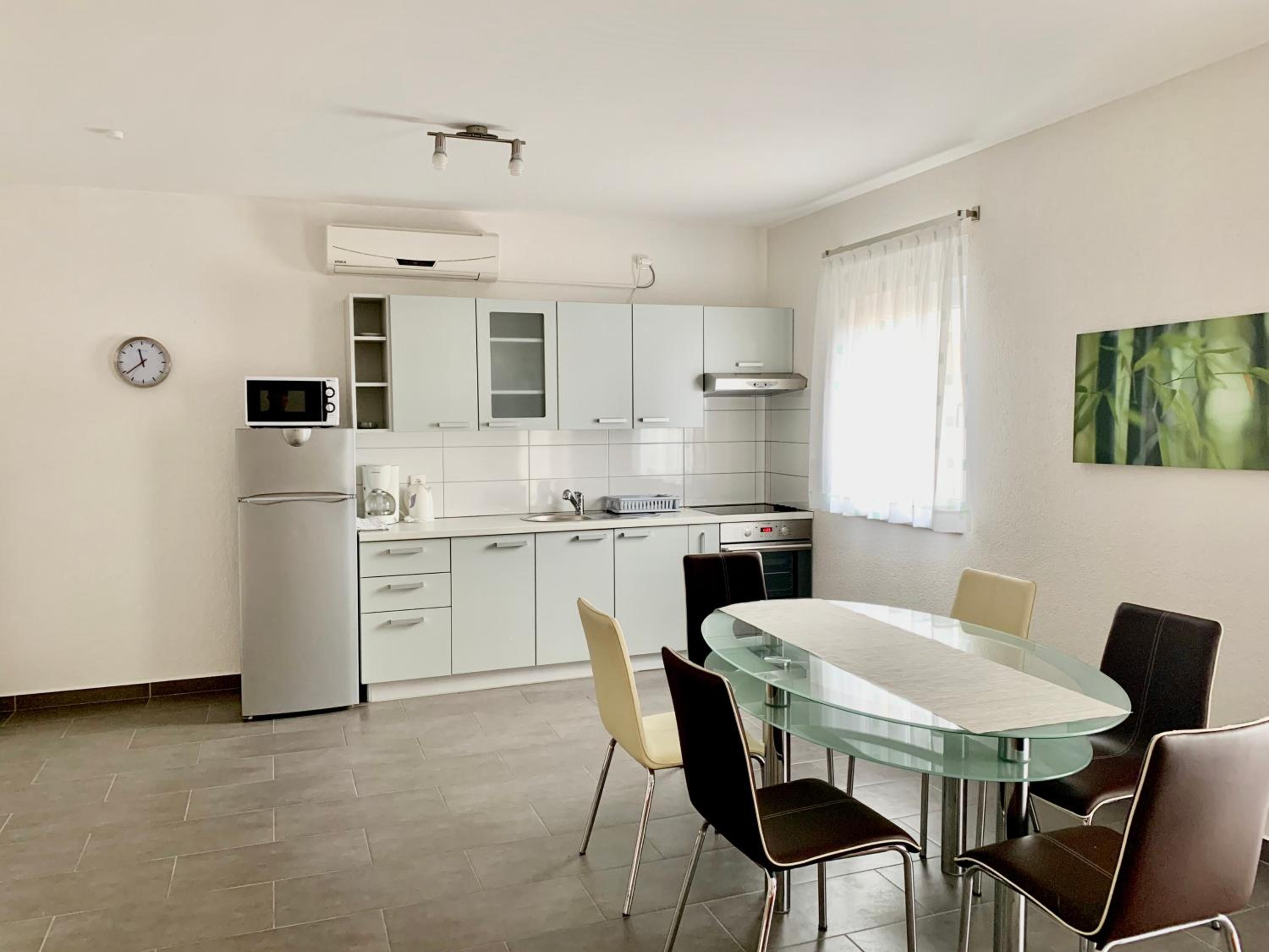 Apartments Maric view 3