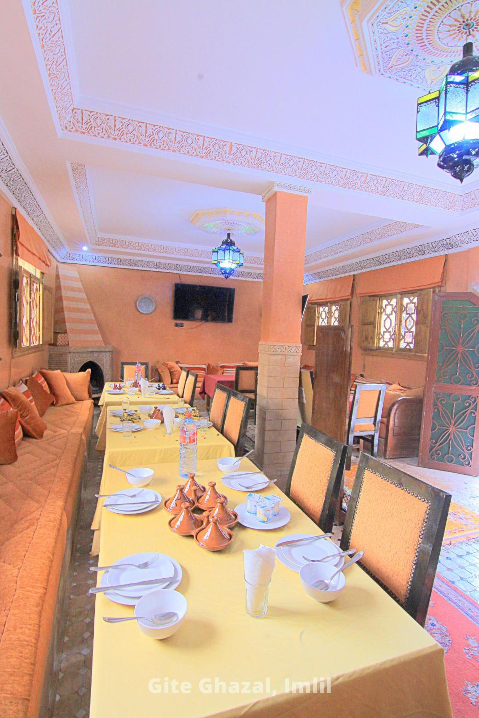 dining