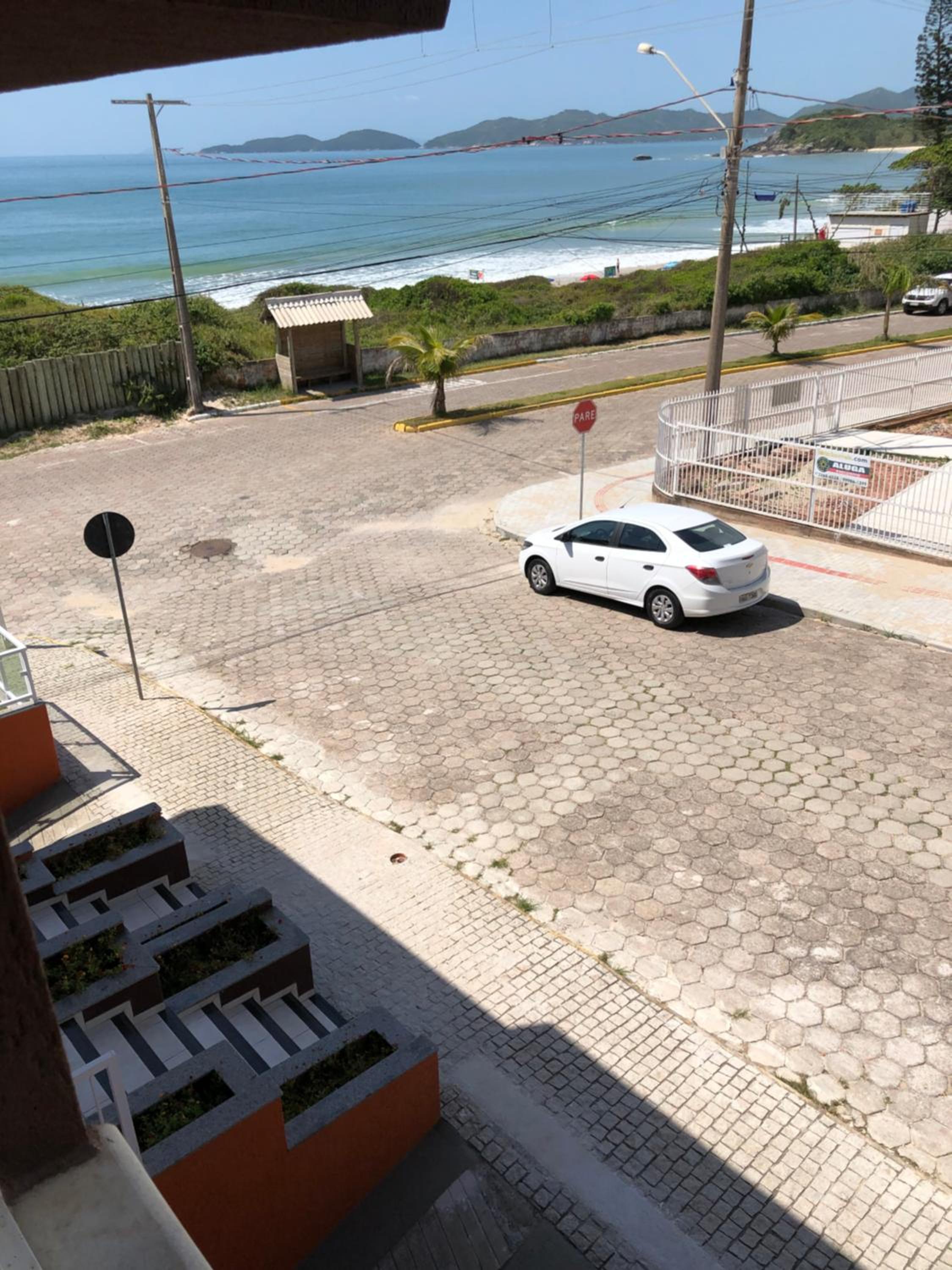 Praia de Quatro Ilhas a 50 metros do mar