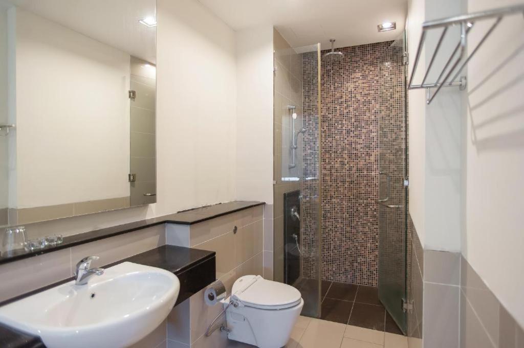 SS Suites Swiss Garden Residences