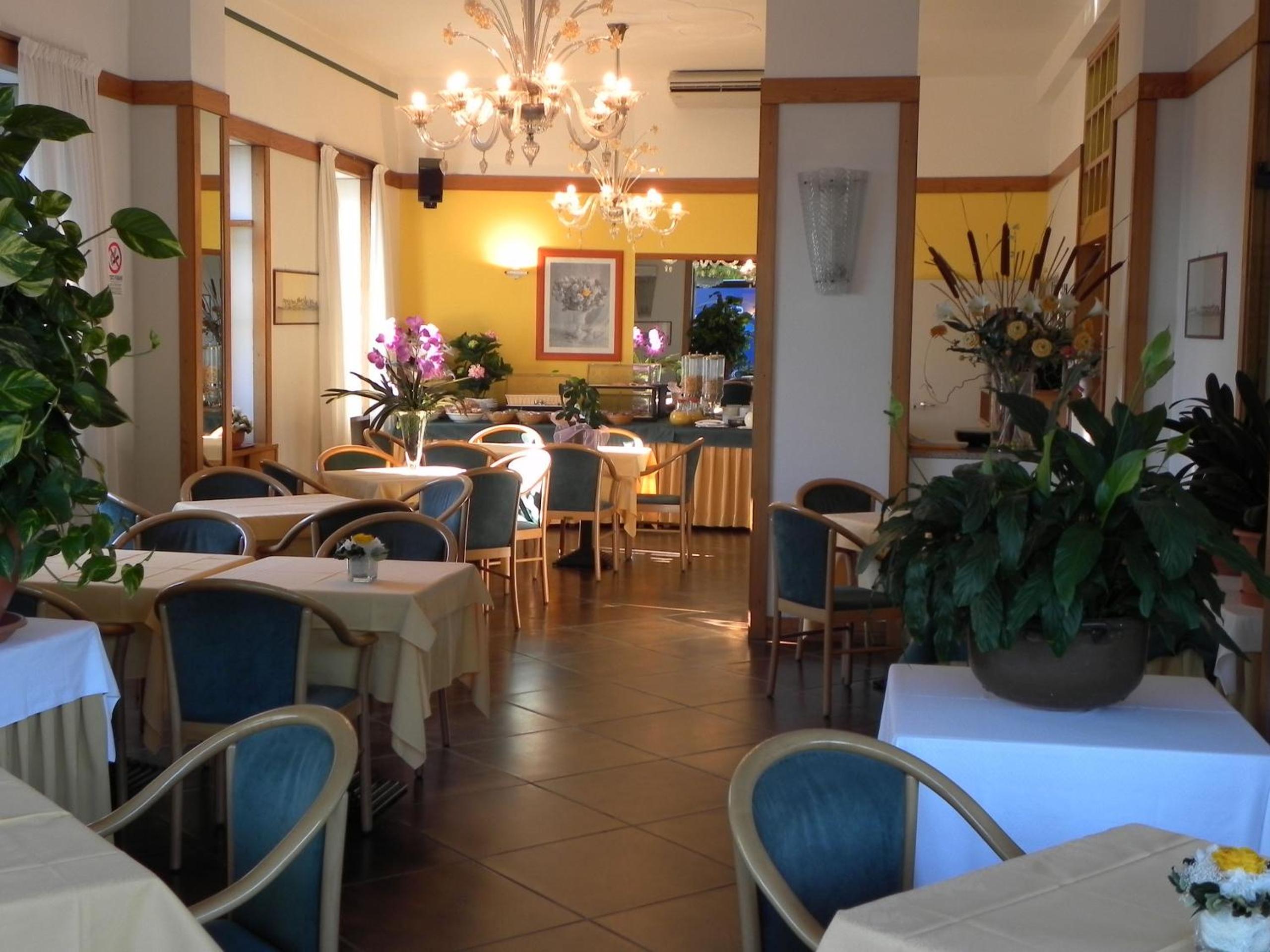 Stresa Vacations - Hotel Italie et Suisse - Property Image 2