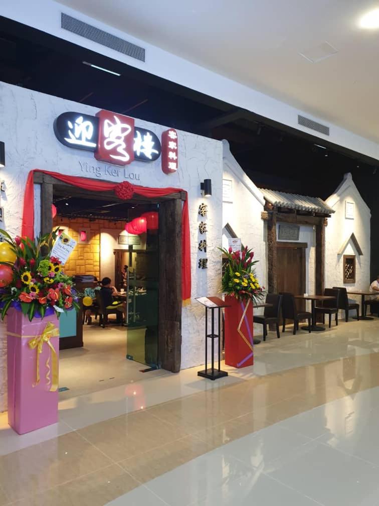 Country garden danga bay ,bay point