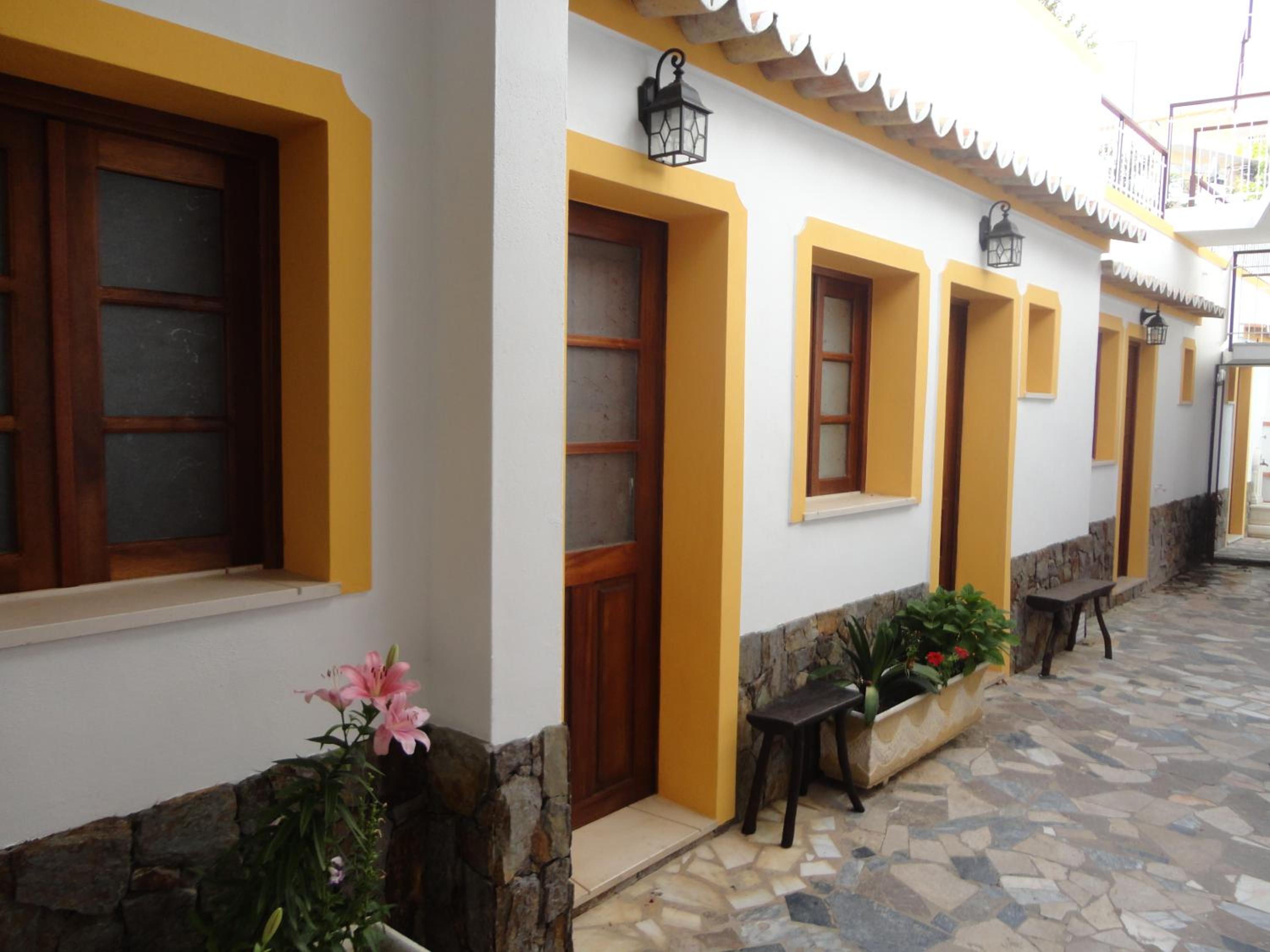 Hotel Ria Studios - Image 1