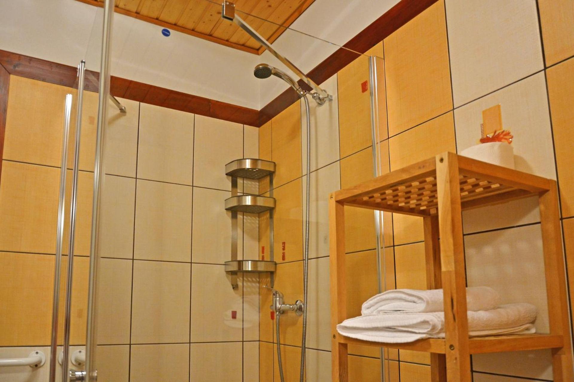 Photo 46