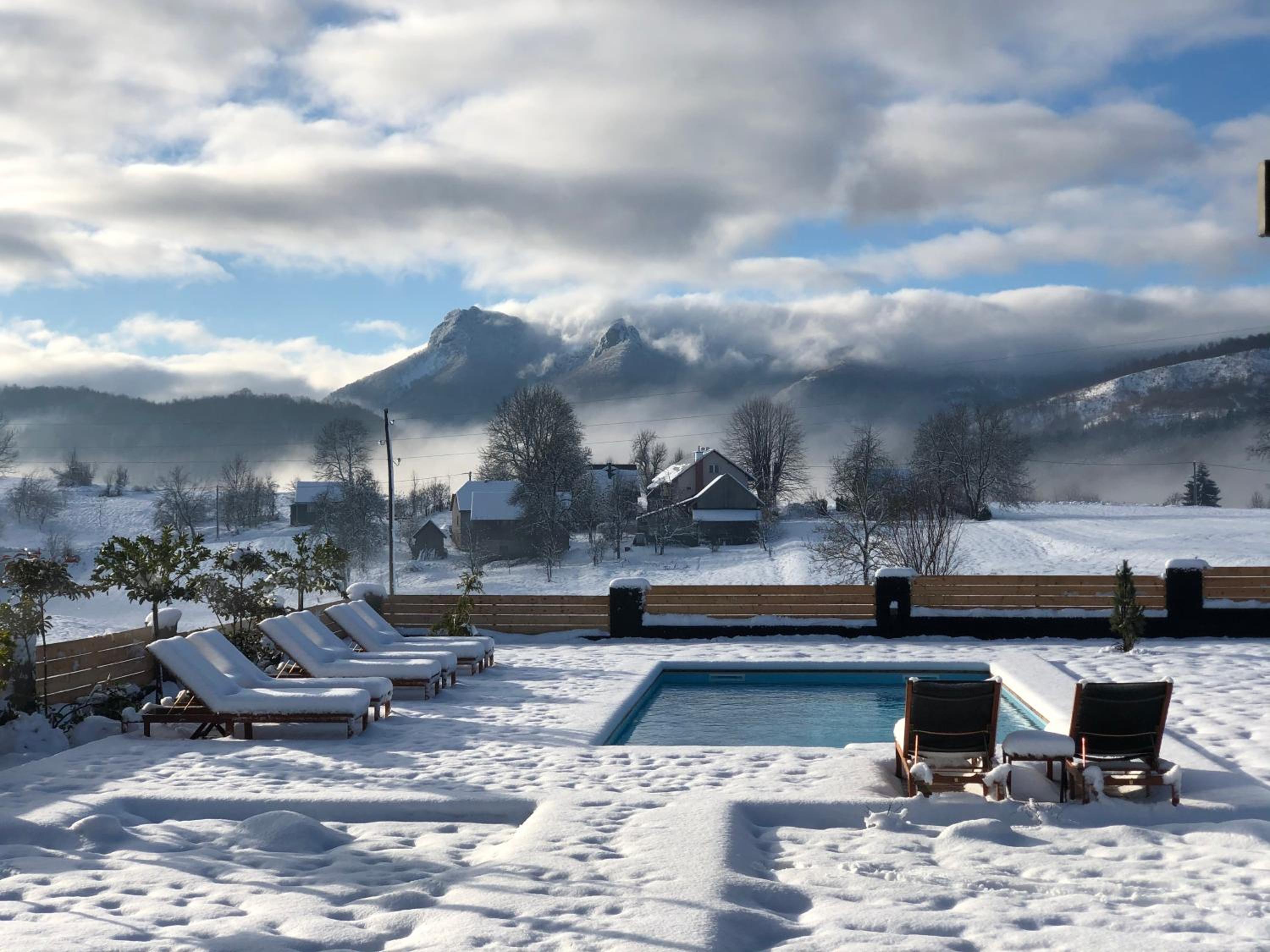 Zoe Luxury House view 5