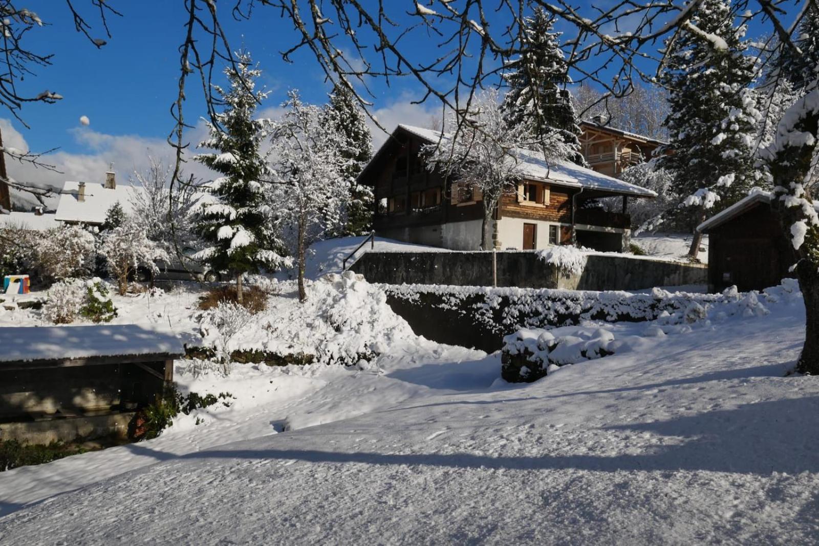 Sous les Ecotagnes view 3