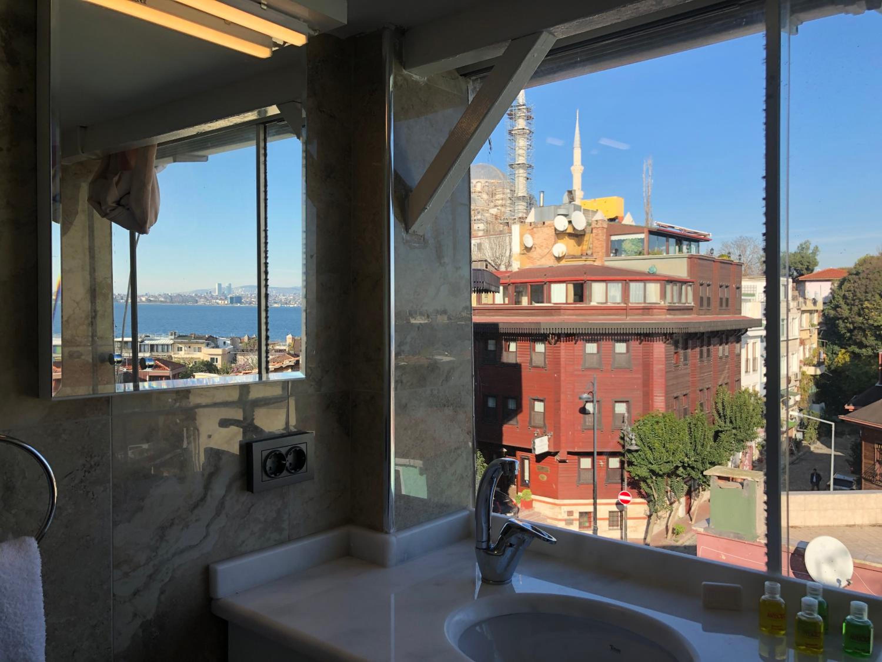 Hotel Antique - Image 49