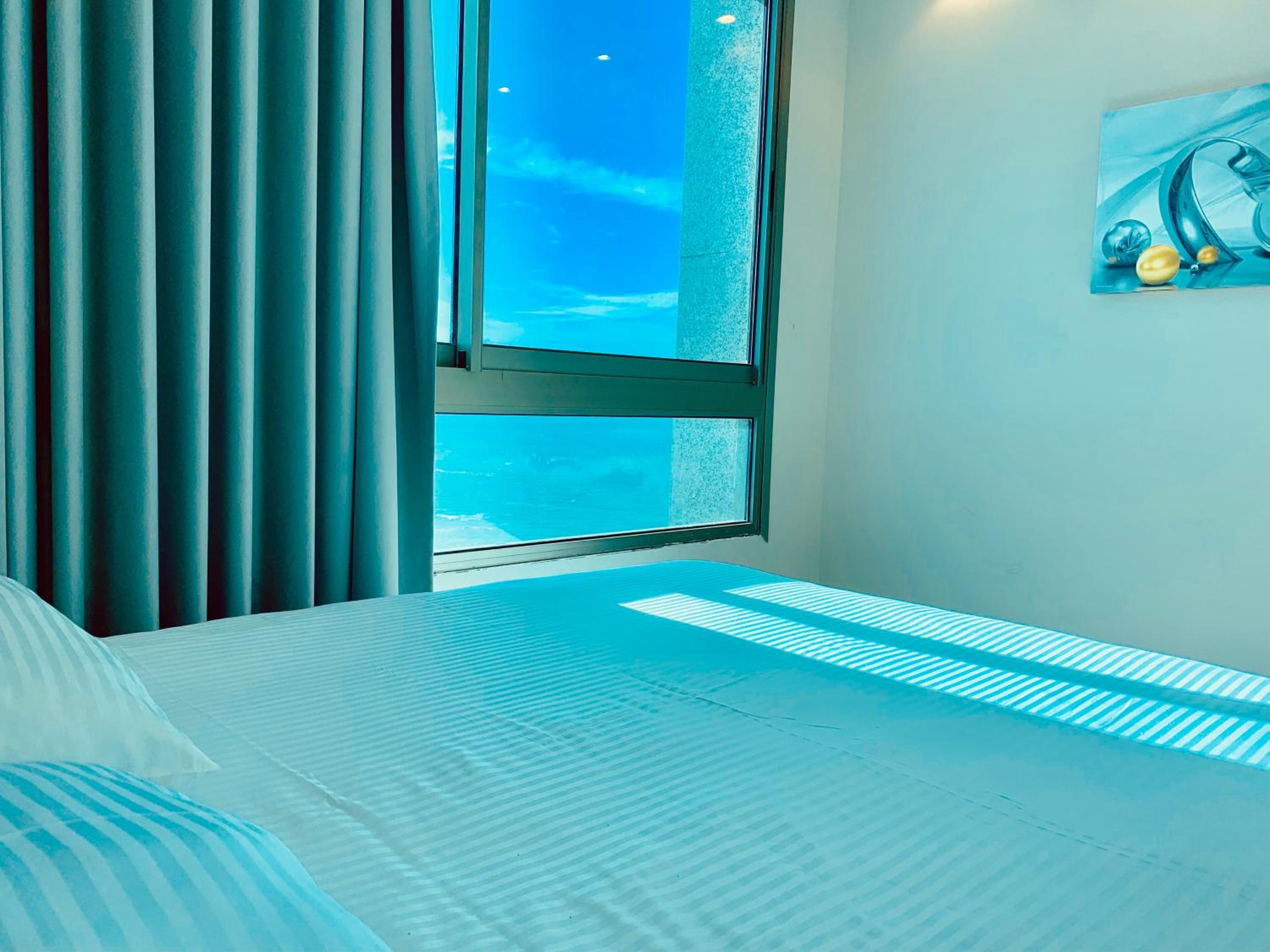 Sea Breeze Apartments