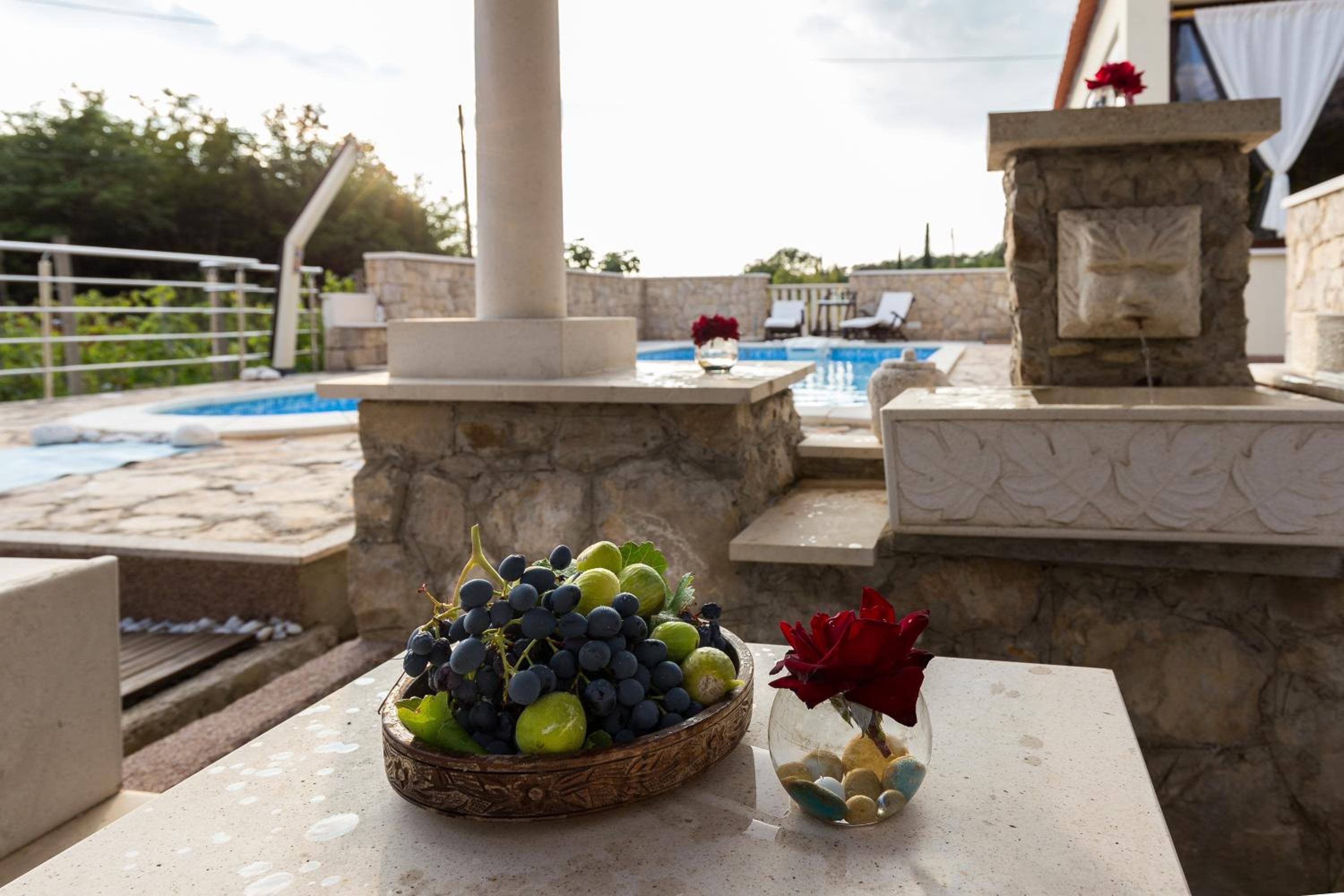 Holiday Home Lazuština Paradise & The Mermaid view 3
